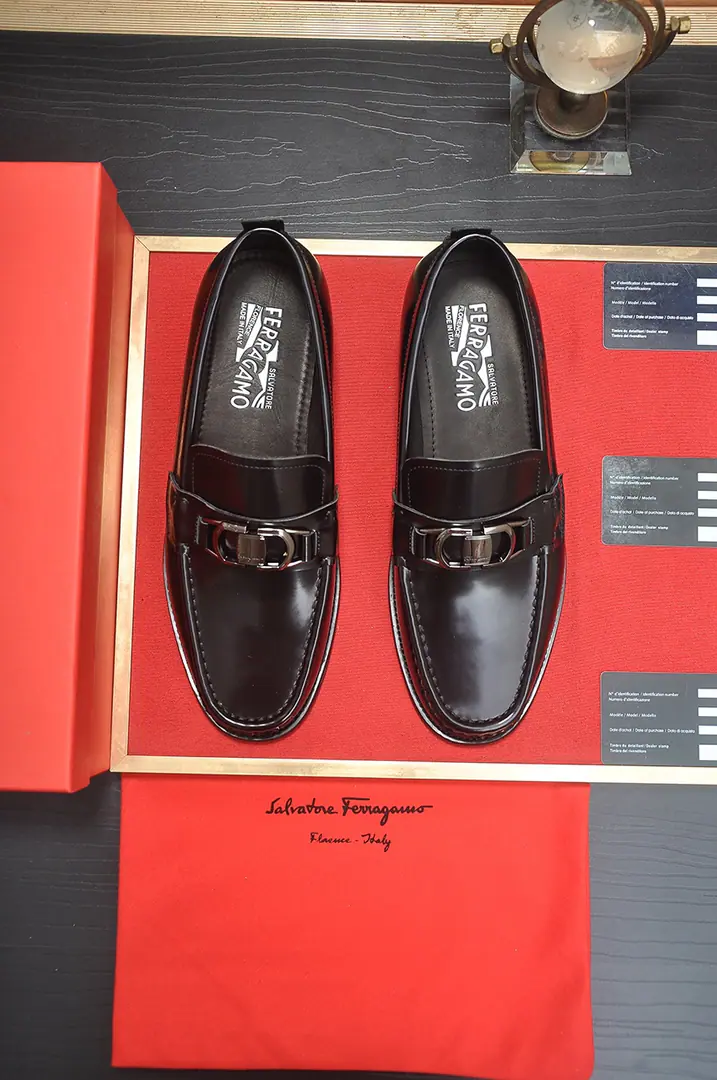 Get out of the factory. 【Ferragamo/Ferragre.】（In the high-end cattle.) New paragraph🍀 Ferragamo*——Top Version Fellagle's classic leather shoes.！Use imported original cow skins, Inside, inside, inside the comfort of the cow.！Original-end-of-the-shell rubber floor！High quality.！Codes38-44！