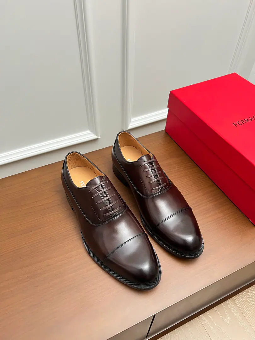 Ferragam～ Codes: 38-45 FThe Queens Network is wearing leather shoes., Perfect work., Top Cycling, Using imported Italian calf skin design, The ancient law is hand-made with the original hardware cutter., In the cow's skin./Foot., Importing the original Luxury is a very big deal., It's just like the American counter., Welcome to the comparison.！（38.45.46.47I'll make sure I don't change it.）