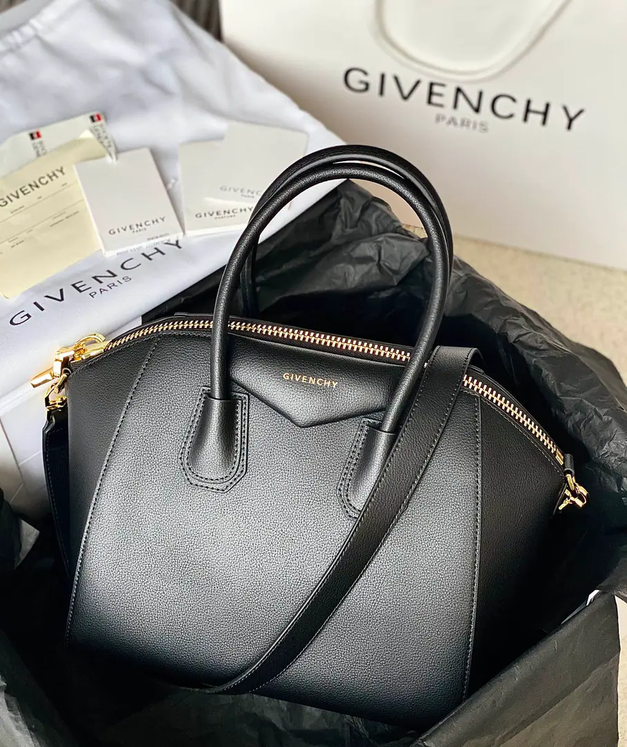 Batch. Top First List📢🇫🇷French.GHome., Classic.Antigona tote A little mini-loaf bag for a goat's skin.！New version of hotlogo. Dimensions: 28*34*25