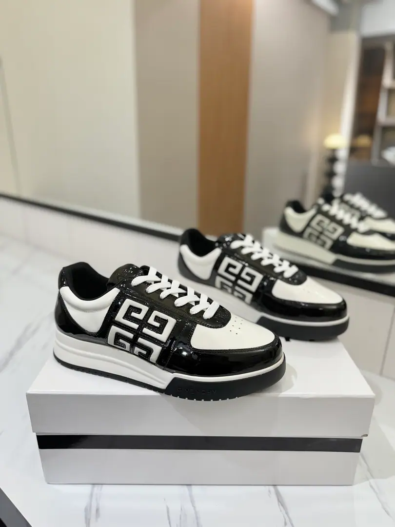 Plant price Maximum Version👍（Couples.❤️）GIVENCHYKifanshi.G4Sports shoes /White shoes are here for a hundred seasons of leisure shoes.！！ I'm surprised to see the touch of the leg. The shoe pads are totally tuned to the palms., The kind that's been walking all day long.. A pair of sneakers with both the size and comfort. Shoe.: Skins of cattle. Uchi.: Inside the net. Foot.: Skins and feet. Otsumi!: TPU Codes: Women35（40.41Do it.）Men39-46（45/46Do it.）