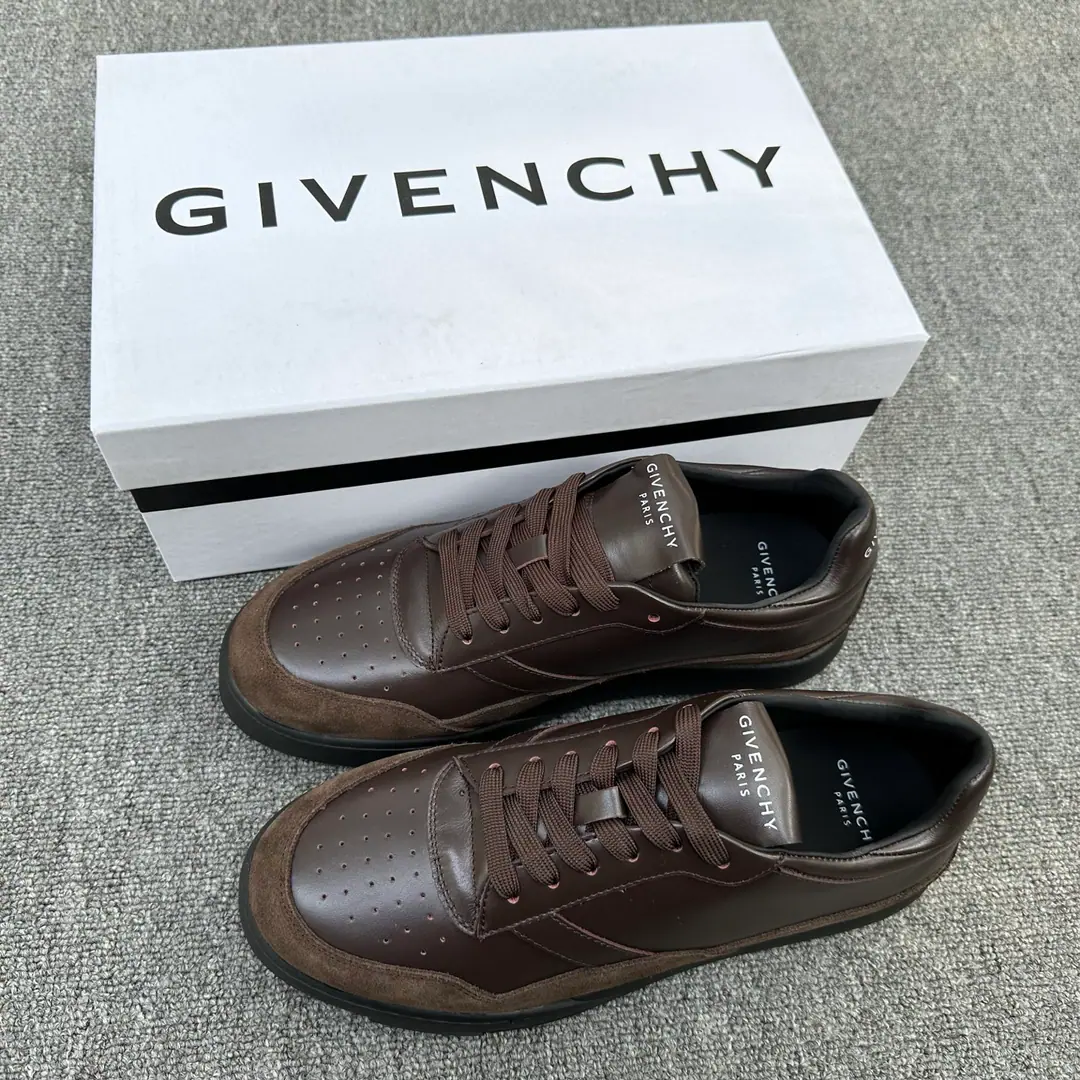 GivenchyKifanshi.“Poster money”Low-ass leisure shoes. We'll bring a lot of good stuff. Before home.ZThe cabinet. This is a light-line shoe.•The choice is to mix the skin with the skin of the soft calf., The whole pair of shoes is smooth and smooth., The angle is a bright one., The rear end line increases comfort., ♪ Shoe tongues on theGhy 4G LogoLabel, Shoe side print.Givenchy logo, Inside and the shoes are a cow's skin., Slipperproof grinding.TpuOtsumi!, The most comfortable ones., It's so soft and so light., It's the first single item to be worn by a sender.. Size: 39-40-41-42-43-44-45（Standard leather shoe size）（Purchase orders） The cargo.