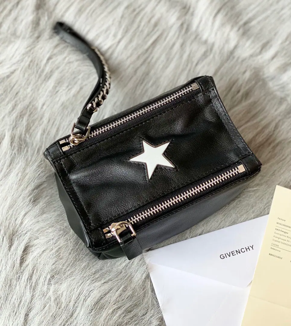 Batch ❤️French.🇫🇷Kifanshi.. Pandol's handbag., A super cute little bag., The cortex is super soft., A super random one., Bring a sweet one.！ Dimensions: 16*7*10cm