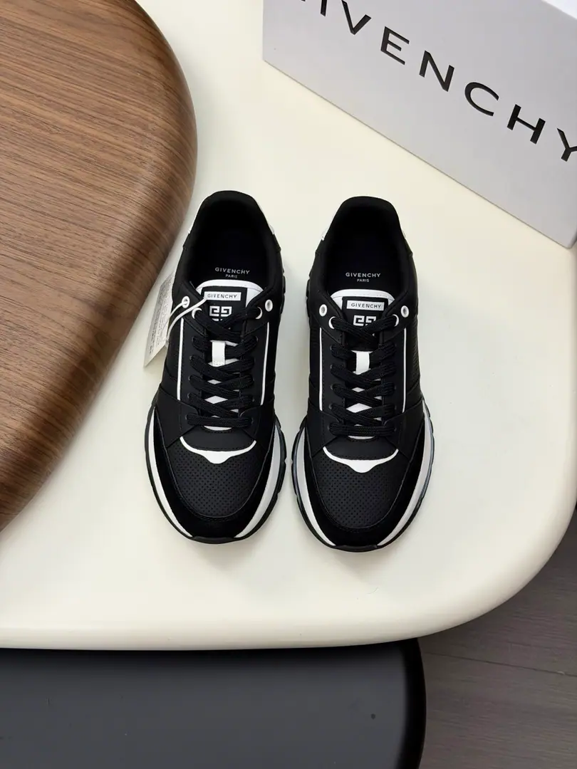 【GIVENCHY】Kifanshi. High-end quality Original List·Leisure sports shoes Shoe.. 🔝Napa Skin., Skins of a puncture., Anti-feathers., Shoe tongue..The brand of the car.logoCursor, Back up..Silk mark.logo Uchi.: Brand canvas., Foot.. Water-tied cow skin. Otsumi!: It's so light.TPUBubbles.Rubber; Combination to the base Super-high-quality control.·- I'm doing a little work.: Highlight(High-end·- How expensive.·Slot) Size: 39-44（38, 45, Make a reservation.)