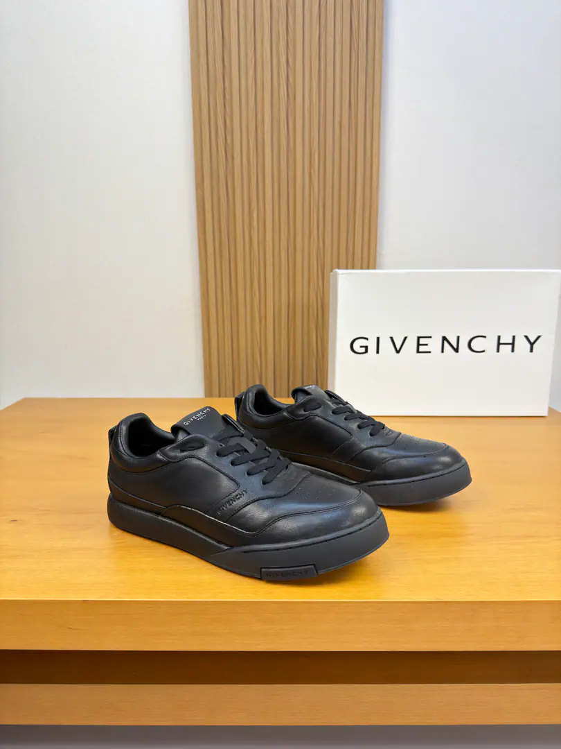 【GIVENCHY】Kifanshi. High-end quality Original List·Leisure sports shoes Shoe.. 🔝Napa Skin., Anti-feathers., Shoes..Air pressure brandlogo, Shoe tongue..Back up..Silk mark.logo Uchi.: Water-tied cow skin. Otsumi!: It's so light.TPU·Rubber; Double-coloured base Super-high-quality control.·- I'm doing a little work.: Highlight(High-end·- How expensive.·Slot) Size: 39-44（38, 45, Make a reservation.)·G0114