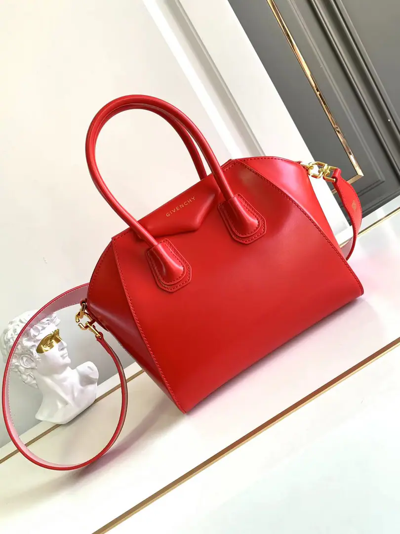 Batch Top mass Latest📢🇫🇷French.GHome.！Classic.Antigona tote Original French factoryBOXPee.！A special feature of the broad shoulder belt., Smallsize: 20*22*13 Search the number.9981