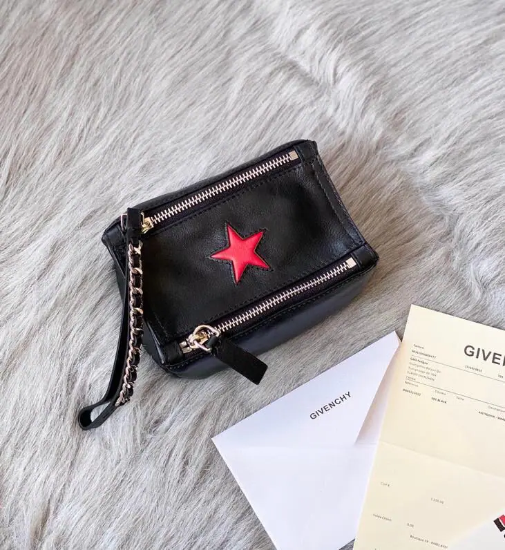 Batch ❤️French.🇫🇷Kifanshi.. Pandol's handbag., A super cute little bag., The cortex is super soft., A super random one., Bring a sweet one.！ Dimensions: 16*7*10cm