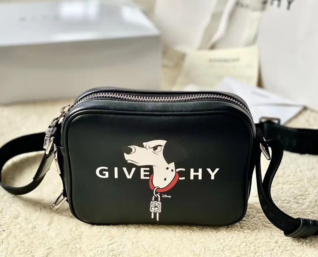 Batch Top First Class FranceGivenchyKifanshi. Paris counter. Slash/Single shoulder bag. Fashion bag. 👀 Imported cattle skin making, Blank., Soft and cozy., Same paragraph for men and women Dimensions: 16x11x8