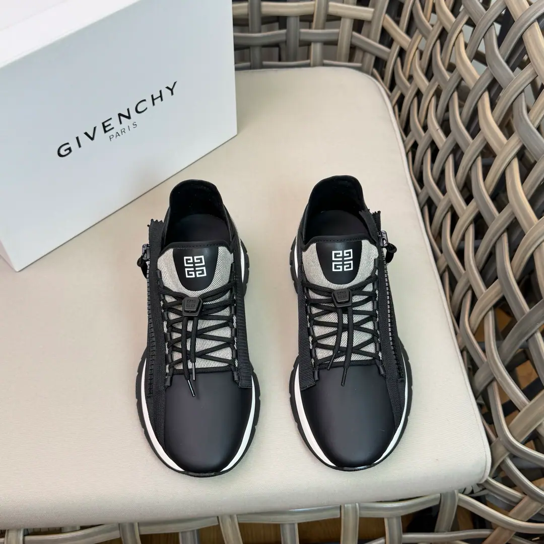 Givench* GVC spectreSeries of sneakers｜Use imported cattle skin to put airnets together｜High-tech fabric stereo print stamp brandlogoDesign｜The insides of the cow.｜A separate pelt-coated staircase. Comfortable skin.｜Sidesark4G LOGOZipper. Matching combinary combing tape｜Double-coloured technical shoelaces. Match4GLogoPiping andlogo- The shoe tongue.｜SidesarkGIVENCH* LOGOStamps｜Light-tech shoe bottom. My feet are comfortable. Size: 38-44（45.46Do it.）