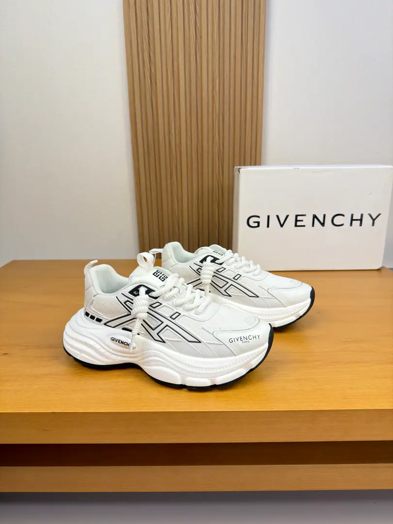 【GIVENCHY】Kifanshi. High-end quality Original List·Leisure sports shoes Shoe.. 🔝Napa Skin., Anti-feathers., Shoes..Brands, empty net canvass..Car-mock branding totem plastic module, Shoe tongue..The sewn brand totem banners Uchi.: Brand canvas. Otsumi!: It's so light.TPUBubbles.Rubber. Double-coloured base Super-high-quality control.·- I'm doing a little work.: Highlight(High-end·- How expensive.·Slot) Size: 39-44（38, 45, Make a reservation.)·GVC0756