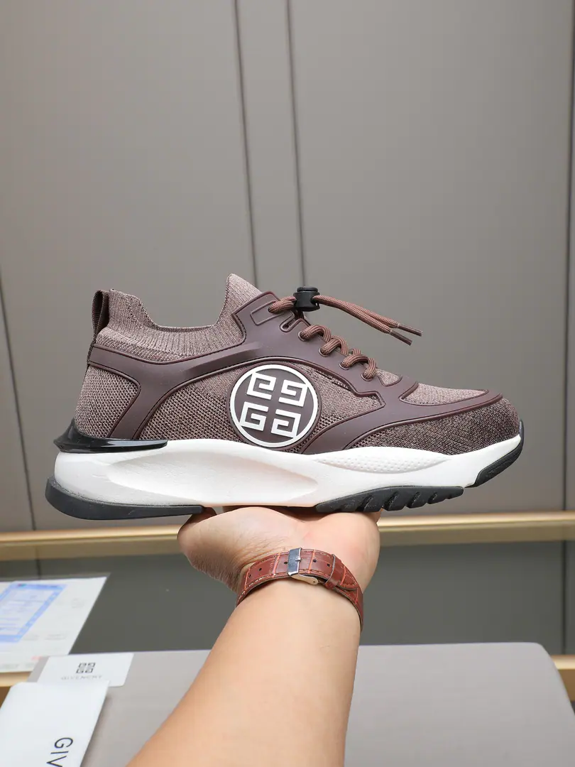 P Givench*.Kifani men's thick, leisure shoes., Use of imported high-fibre missile weaves➕Drip-painting., Color Design, Side brandlogoDecoration, Stereo-complex sutures！It's a good place to be.！Size: 38-44（45Do it.）