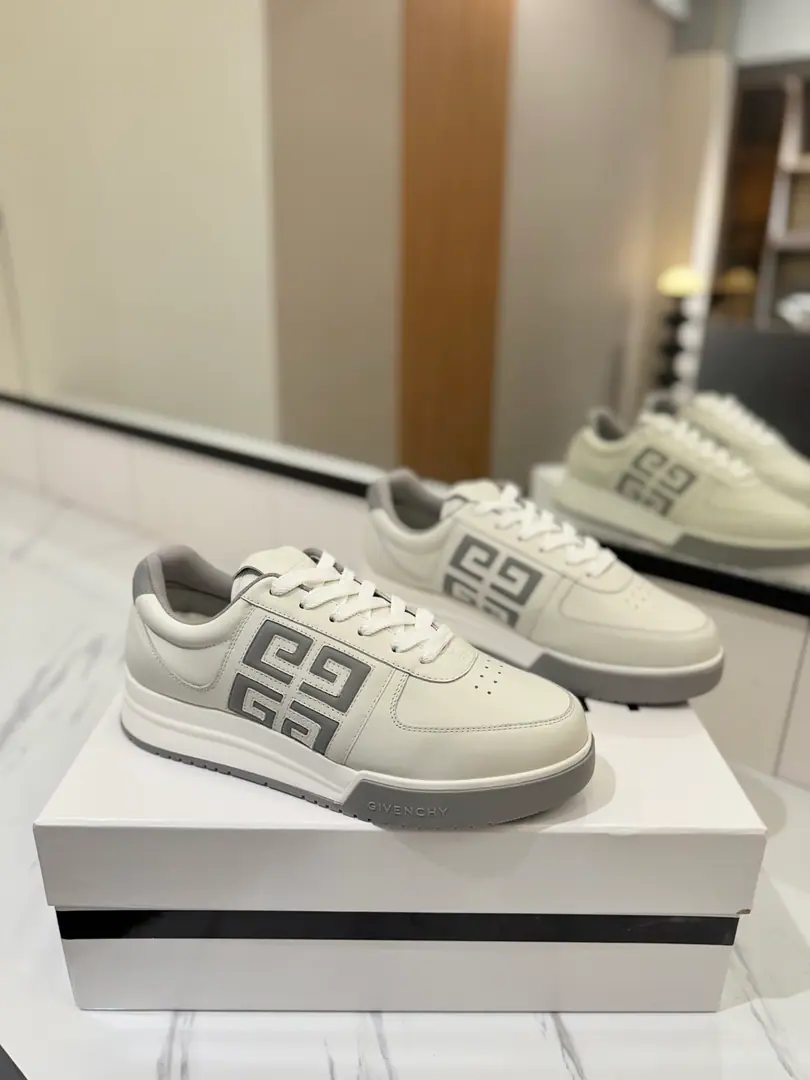 Plant price Maximum Version👍（Men）GIVENCHYKifanshi.G4Sports shoes /White shoes are here for a hundred seasons of leisure shoes.！！ I'm surprised to see the touch of the leg. The shoe pads are totally tuned to the palms., The kind that's been walking all day long.. A pair of sneakers with both the size and comfort. Shoe.: Skins of cattle. Uchi.: Inside the net. Foot.: Skins and feet. Otsumi!: TPU Codes: Men39-46（45/46）Custom