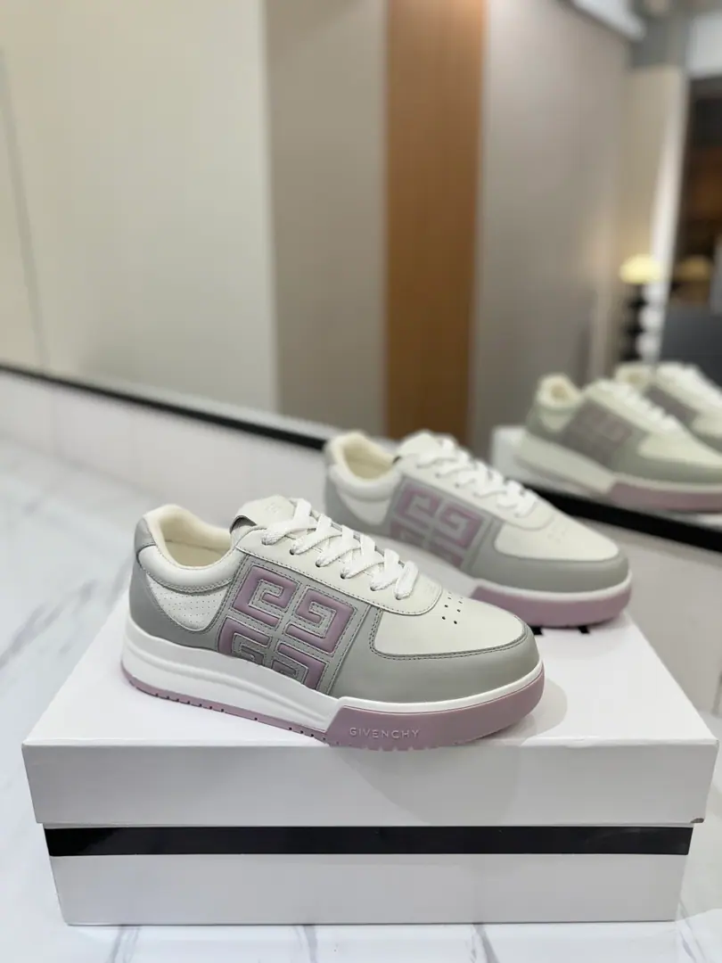Plant price Maximum Version👍（Female.）GIVENCHYKifanshi.G4Sports shoes /White shoes are here for a hundred seasons of leisure shoes.！！ I'm surprised to see the touch of the leg. The shoe pads are totally tuned to the palms., The kind that's been walking all day long.. A pair of sneakers with both the size and comfort. Shoe.: Skins of cattle. Uchi.: Inside the net. Foot.: Skins and feet. Otsumi!: TPU Codes: Men39-46（45/46）Custom