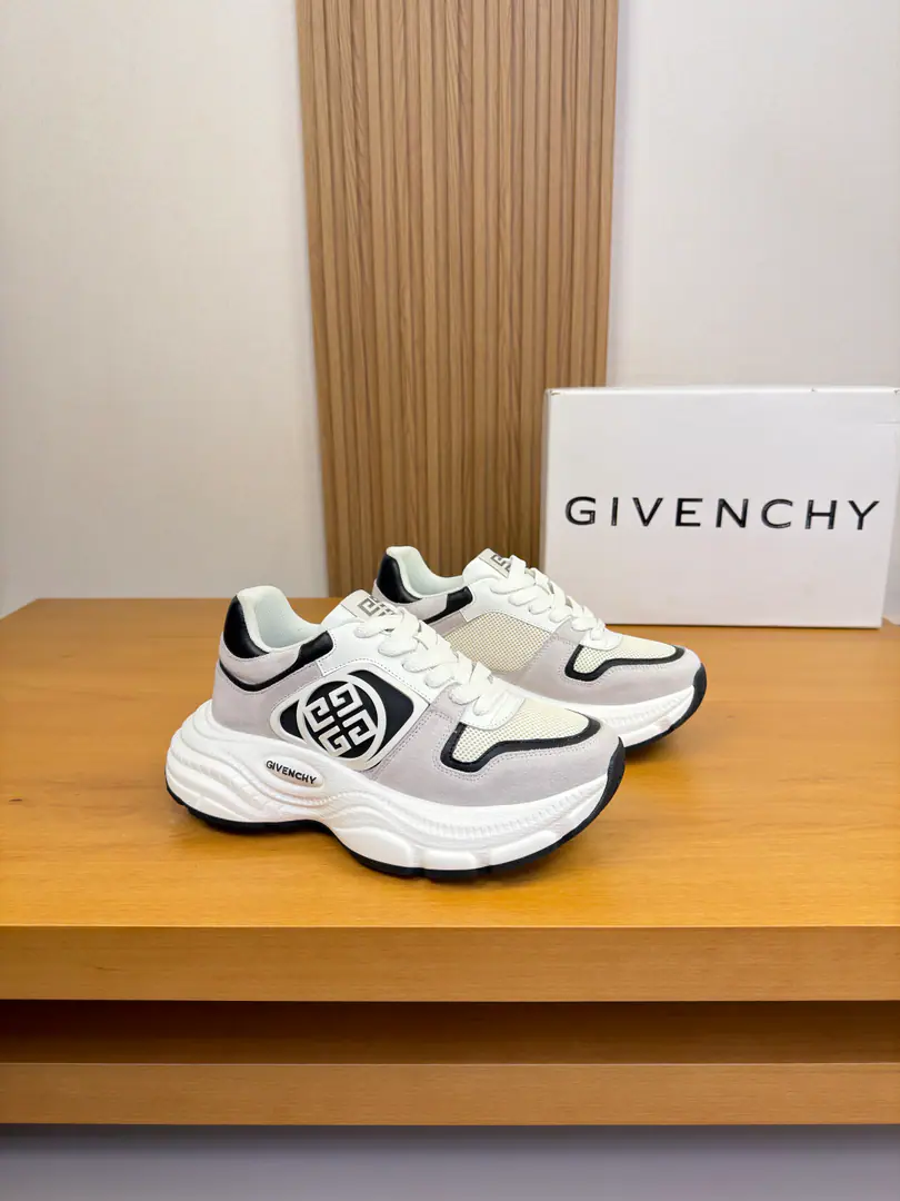 【GIVENCHY】Kifanshi. High-end quality Original List·Leisure sports shoes Shoe.. 🔝Napa Skin., Anti-feathers., Shoes..Brands, empty net canvass..Car-mock branding totem plastic module, Shoe tongue..The sewn brand totem banners Uchi.: Brand canvas. Otsumi!: It's so light.TPUBubbles.Rubber. Double-coloured base Super-high-quality control.·- I'm doing a little work.: Highlight(High-end·- How expensive.·Slot) Size: 39-44（38, 45, Make a reservation.)·GVC0756