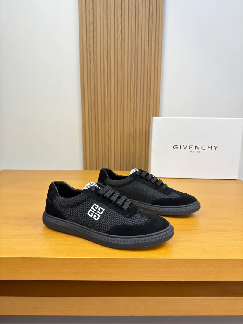 【 GIVENCHY】Kifanshi. High-end quality Original List·Leisure sports shoes Shoe.: Imports🔝Anti-feathers., The brand of high-sight sails., Shoes..Silk mark totem., Shoe tongue..The sewn brand totem banners Uchi.: Water-tied cow skin., Foot.. Brand canvas. Otsumi!: It's so light.TPR·Rubber. Form Super-high-quality control.·- I'm doing a little work.: Highlight( High-end·- How expensive.·Slot ) Size: 39-44（38.45.Codes can be ordered.)·B0136