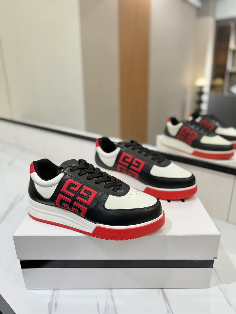 Plant price Maximum Version👍（Couples.❤️）GIVENCHYKifanshi.G4Sports shoes /White shoes are here for a hundred seasons of leisure shoes.！！ I'm surprised to see the touch of the leg. The shoe pads are totally tuned to the palms., The kind that's been walking all day long.. A pair of sneakers with both the size and comfort. Shoe.: Skins of cattle. Uchi.: Inside the net. Foot.: Skins and feet. Otsumi!: TPU Codes: Women35（40.41Do it.）Men39-46（45/46Do it.）