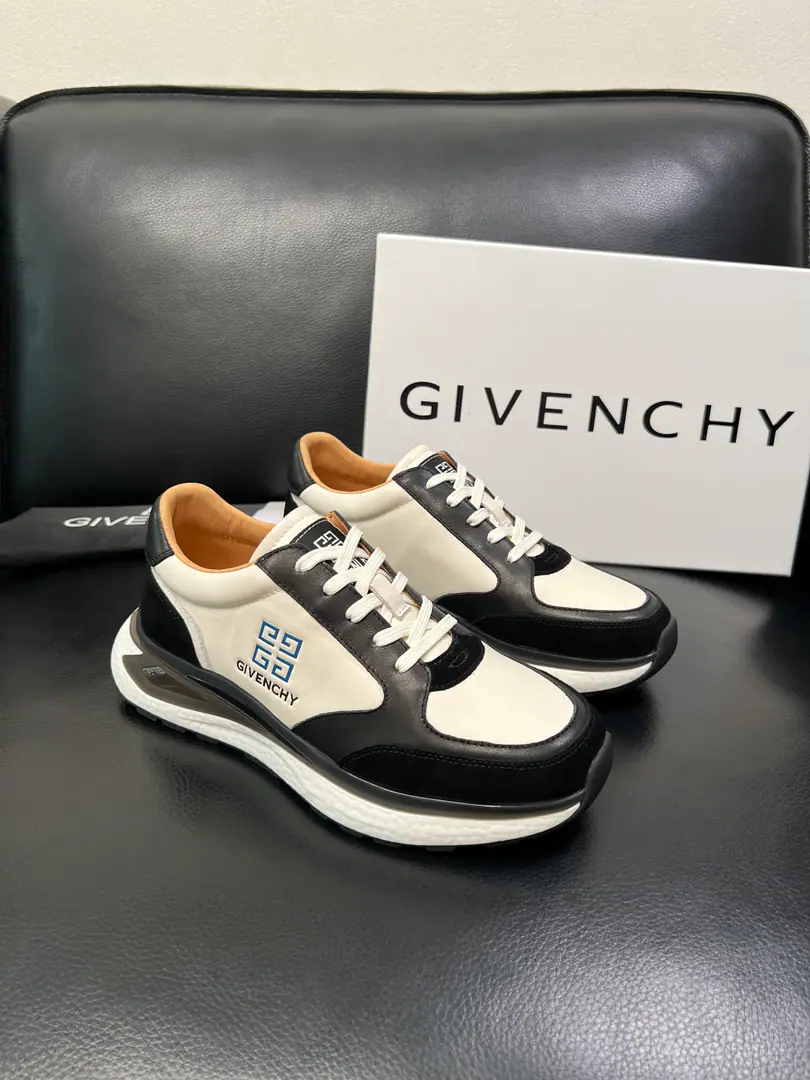 Givenchy High Quality Top-level craft Kifanshi. Synchronize original plant configuration, Italian imports of cattle and flour., A private model of the whole shoe parts., Soft and cozy web-painted mats., Shoes under the sole.: The original factory is super comfortable with the original., The original factory and the single., Welcome to the comparison., Codes 39-44 (Make a reservation. 38 45 )