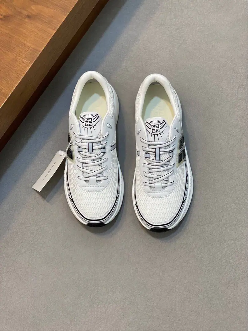 Gv *y～NewGIV 1Men's shoes are thick and leisurely raised., High-quality cow skins on the shoe face are made of air cloth.！The upper foot is so handsome., Increase4CM, - I'm gonna raise the air., Shoe-struck-up-skinner design., Yes, I do.4G LOGOSigns and StereoGIVENCHYMark. LightTPU- The bubble., It's so easy and comfortable.！ Size: 39-44（38.45Do it.）