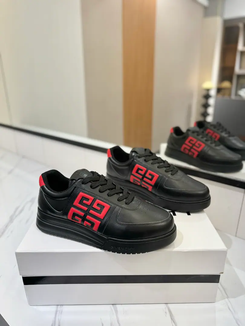 Plant price Maximum Version👍（Couples.❤️）GIVENCHYKifanshi.G4Sports shoes /White shoes are here for a hundred seasons of leisure shoes.！！ I'm surprised to see the touch of the leg. The shoe pads are totally tuned to the palms., The kind that's been walking all day long.. A pair of sneakers with both the size and comfort. Shoe.: Skins of cattle. Uchi.: Inside the net. Foot.: Skins and feet. Otsumi!: TPU Codes: Women35（40.41Do it.）Men39-46（45/46Do it.）