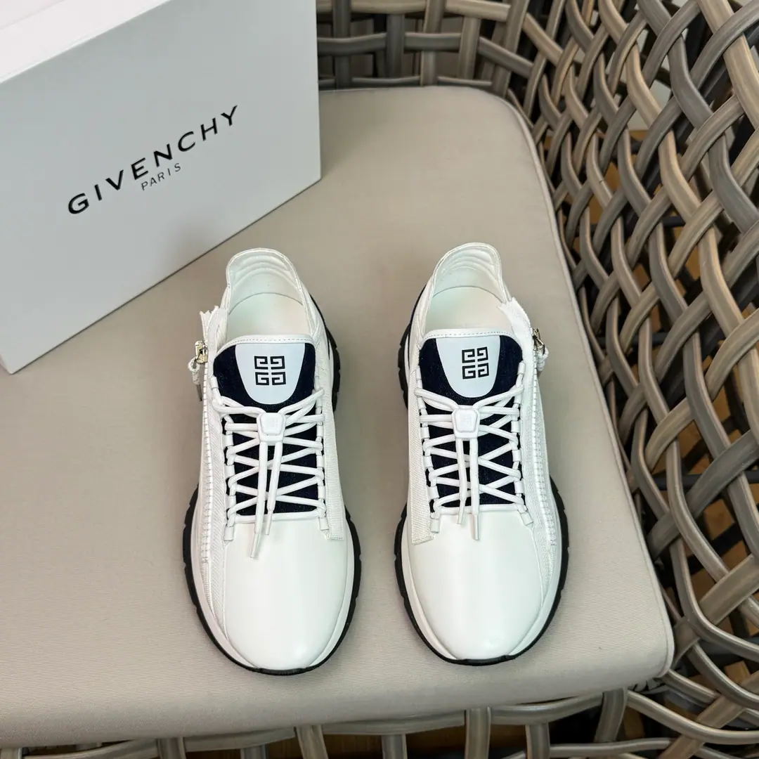 Givench* GVC spectreSeries of sneakers｜Use imported cattle skin to put airnets together｜High-tech fabric stereo print stamp brandlogoDesign｜The insides of the cow.｜A separate pelt-coated staircase. Comfortable skin.｜Sidesark4G LOGOZipper. Matching combinary combing tape｜Double-coloured technical shoelaces. Match4GLogoPiping andlogo- The shoe tongue.｜SidesarkGIVENCH* LOGOStamps｜Light-tech shoe bottom. My feet are comfortable. Size: 38-44（45.46Do it.）