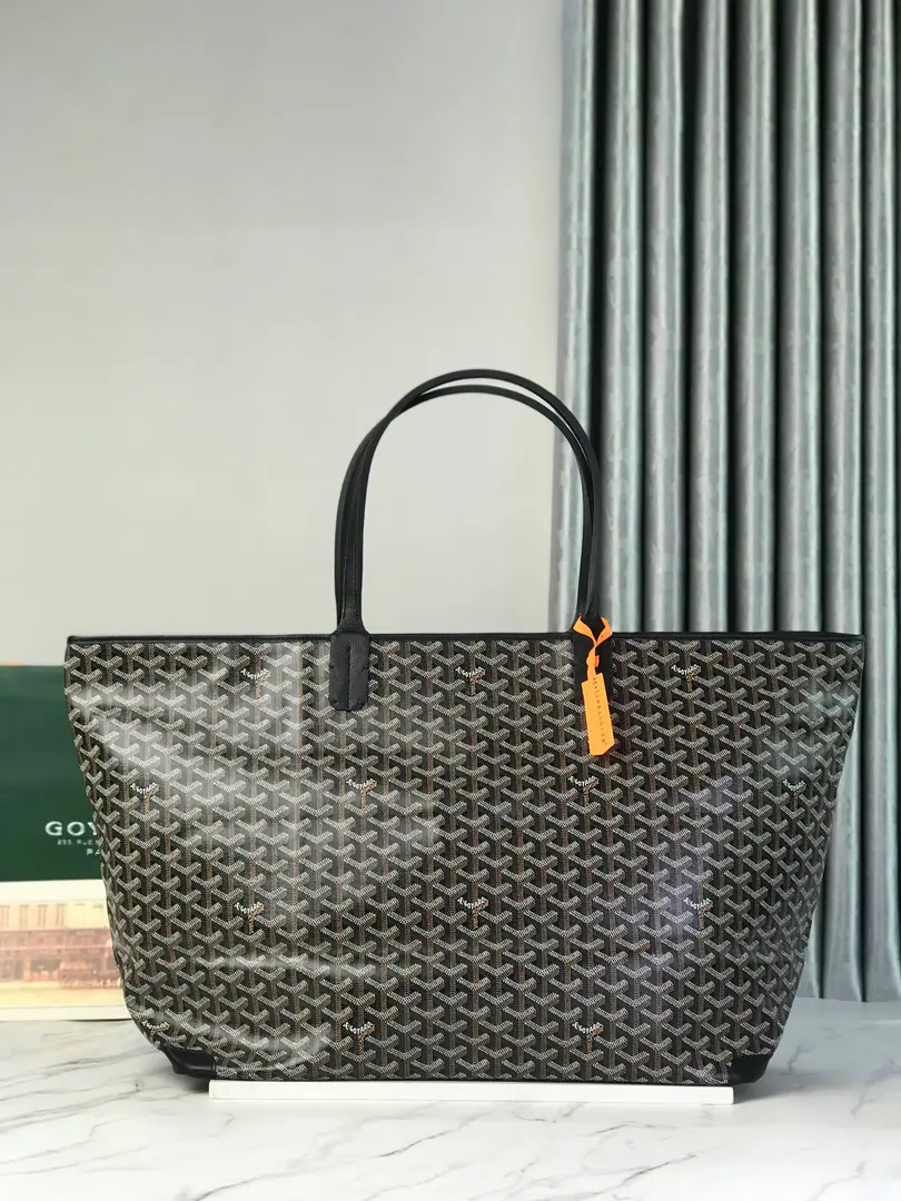 💗ARTOISBig packs use the size specifications of the travel packs, He inherited us.ARTOISThe small and medium-sized fluid lines and fine craft, It's perfect for weekends or cabins.. It's a perfect length for a single shoulder.. It's closed and combined with two locking elements., It's safe to keep the contents.. size: 68*24*37（cm） 🔍020186-1