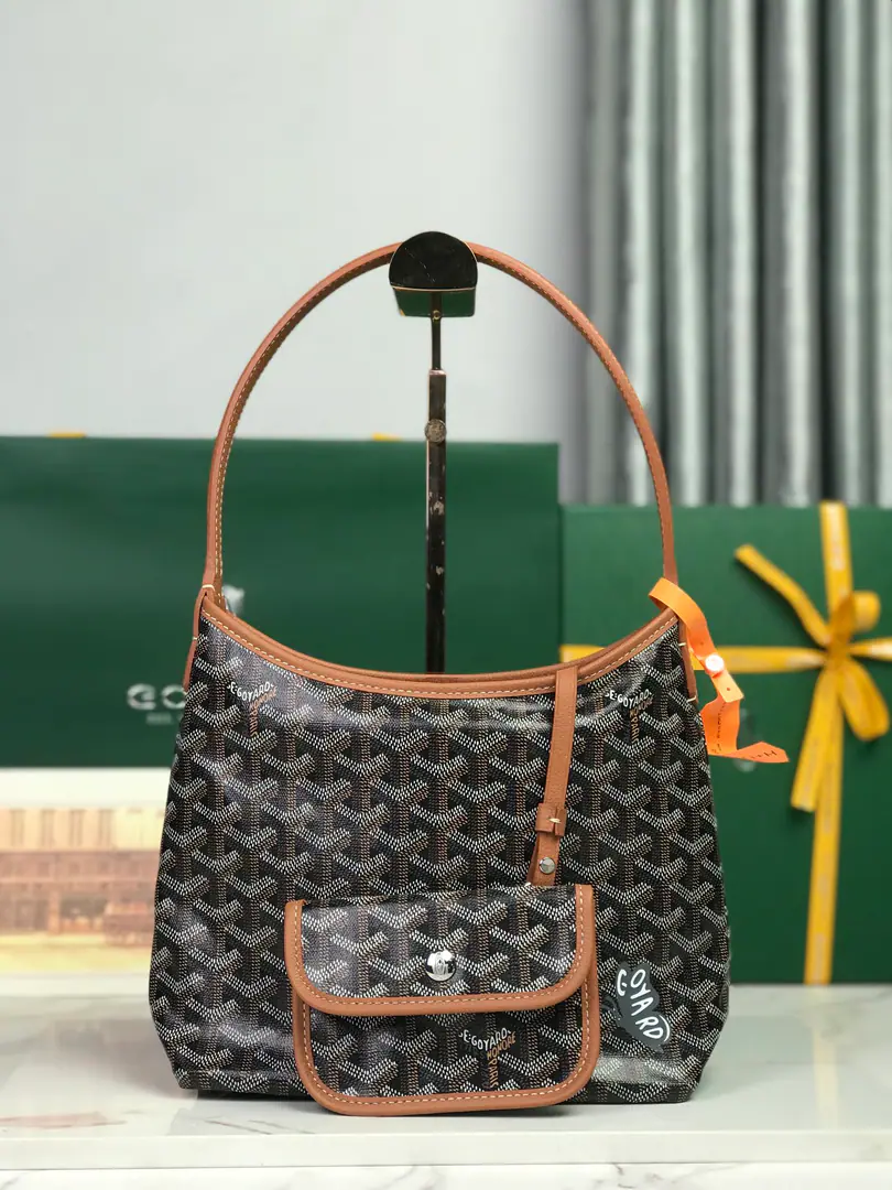 Brown gray butterfly.mini hoboSelf-respect., Large capacity, You look good with your shoulder., It's a classic, low profile, a lot of things.. Telecommuting, You can drive easy when you're shopping., Top effects, I'm really impressed. Dimensions: 26*11*22cm Packaging 120250