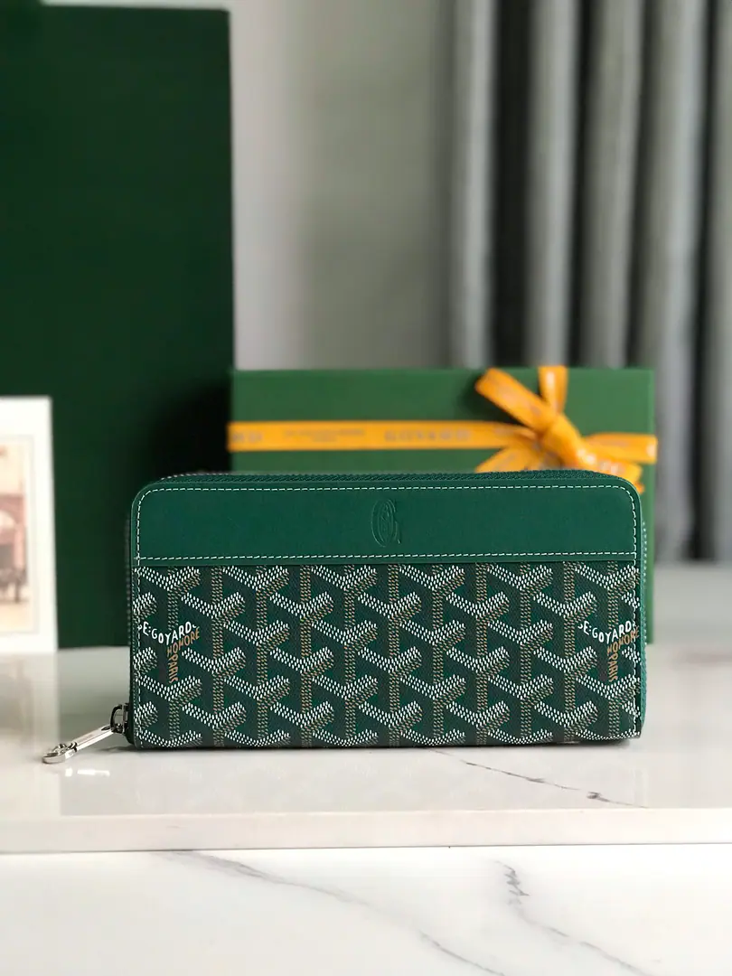 【Koji.)】NewMATIGNON Long-sized wallet., Organisation12A knob., Central zipper pocket and two large storage cells., Cards, Paper bills, Coins and other daily documents, Cotton tarpaulin.&A little light-faced cow.➕Yellow goats' skins lined up.. Dimensions: 20*11*2.3cm