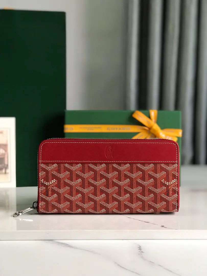 Koji.)】NewMATIGNON Long-sized wallet., Organisation12A knob., Central zipper pocket and two large storage cells., Cards, Paper bills, Coins and other daily documents, Cotton tarpaulin.&A little light-faced cow.➕Yellow goats' skins lined up.. Dimensions: 20*11*2.3cm