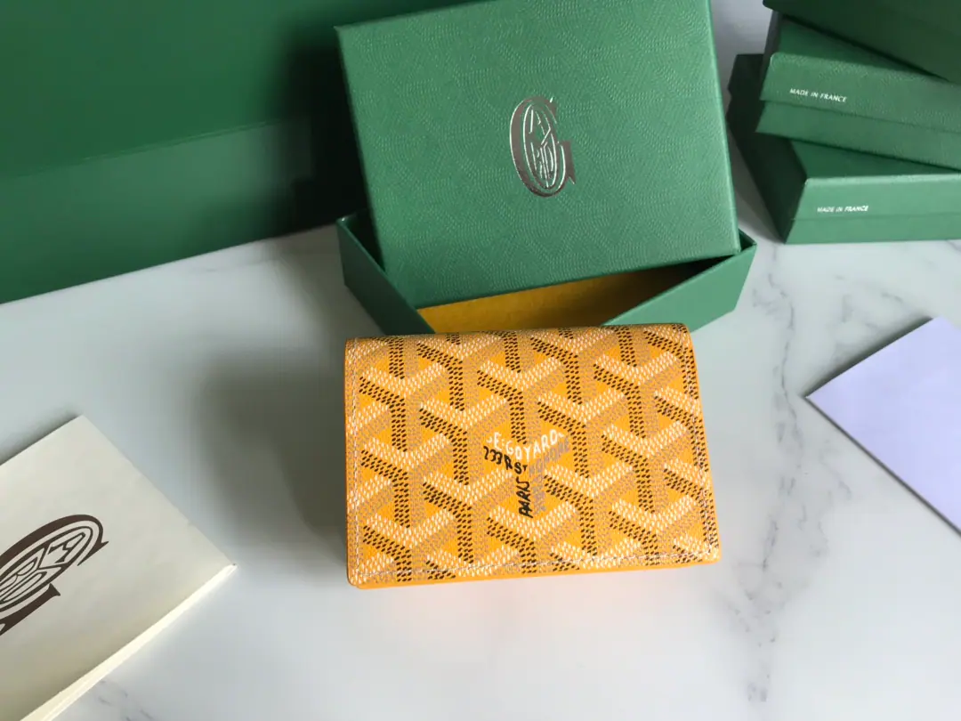 Koji.】New card clips.𝐖𝐚𝐥𝐥𝐞𝐭 🏷The daily mix is necessary.💳 🔖G0YARD（Goya.）Created1853Year, Over History of the year, The pasta is numb., The cotton and the cannabis fibre are mixed and weeded with the photo-surfaced salami., Waterproof., Solid, Endurance, ♪ A star to be loved ♪, The royal family., The nobles' joy. 🎉🎉 Customize photo-skin with a separate wallet✅The diagonal needle line is perfect.🧵✅The internal yellow part customizes head-deck skins to the version【⚠️Non-superfibre❌Non-dual skin❌】 DimensionsSize: 10.2×1.5×7cm