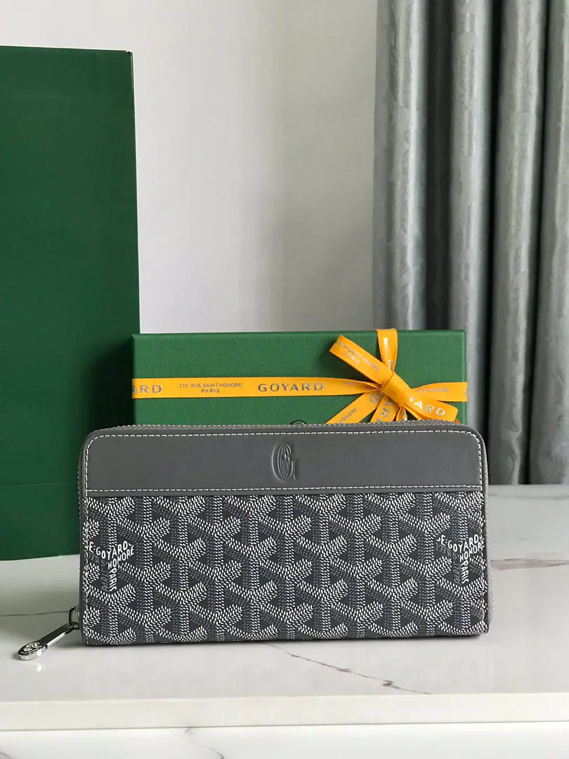 Koji.)】NewMATIGNON Long-sized wallet., Organisation12A knob., Central zipper pocket and two large storage cells., Cards, Paper bills, Coins and other daily documents, Cotton tarpaulin.&A little light-faced cow.➕Yellow goats' skins lined up.. Dimensions: 20*11*2.3cm