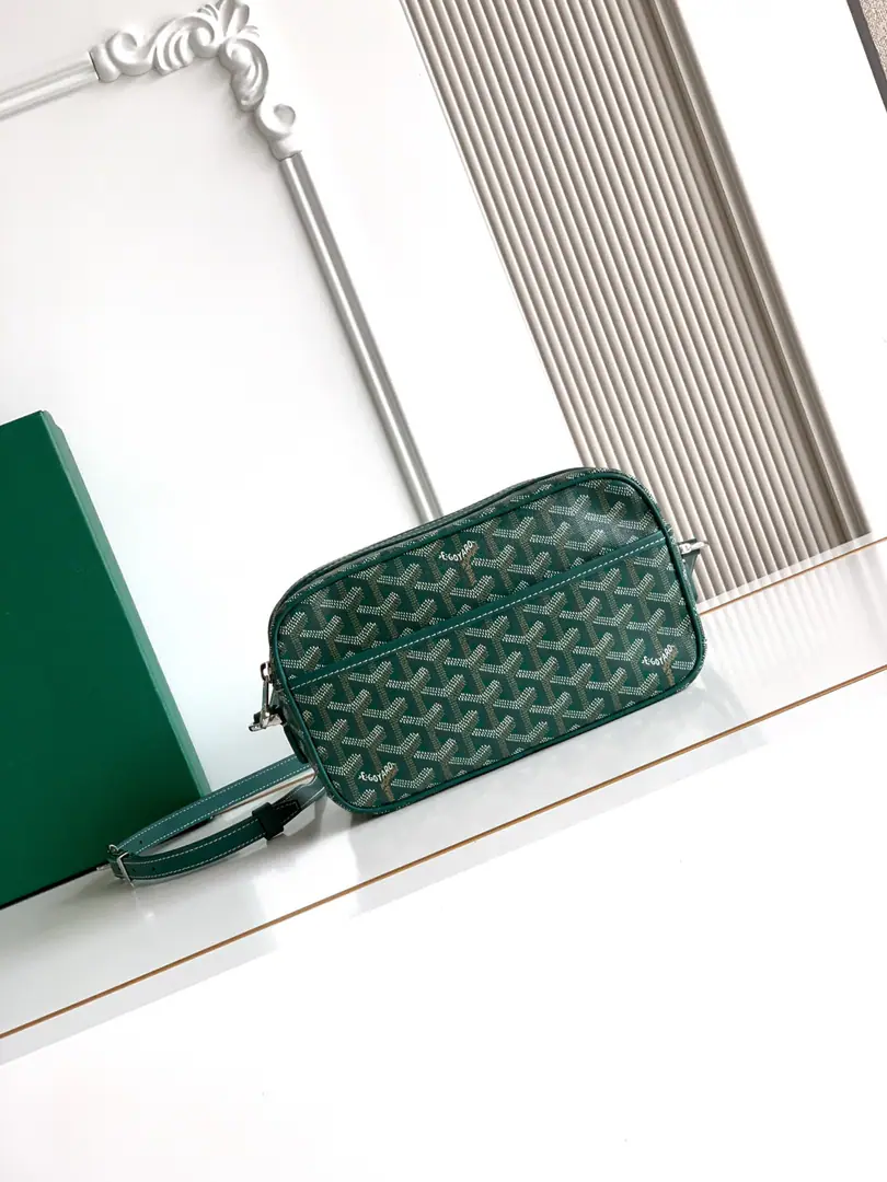 Cap-Vert Camera bags are the ideal single item for urban life., Storeable Essentials, Or a handbag.. It's a tight and practical design., It's zipped to ensure the safeness of the contents., And the straps can adjust to length., It's perfect for daily use.. 13 cm x 6.5 cm x 22 cm 🔎8304-Green