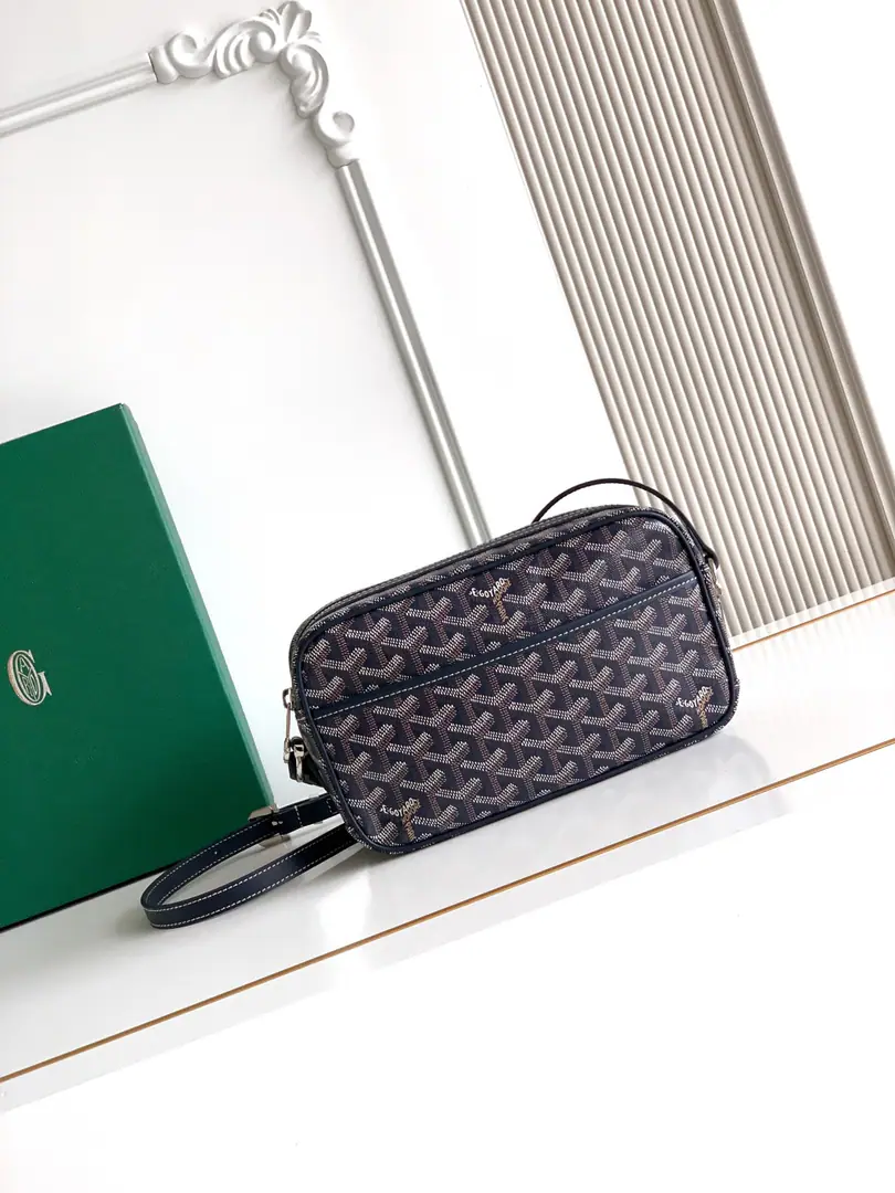 Cap-Vert Camera bags are the ideal single item for urban life., Storeable Essentials, Or a handbag.. It's a tight and practical design., It's zipped to ensure the safeness of the contents., And the straps can adjust to length., It's perfect for daily use.. 13 cm x 6.5 cm x 22 cm 🔎8304-Blue