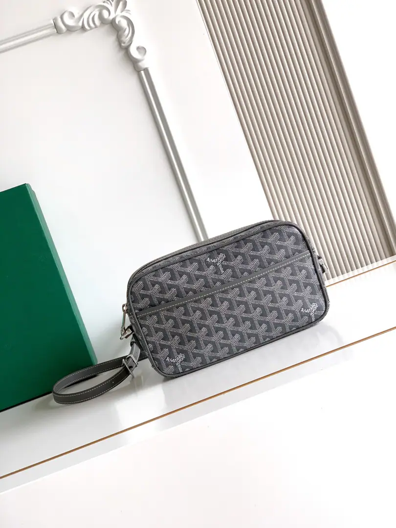 Cap-Vert Camera bags are the ideal single item for urban life., Storeable Essentials, Or a handbag.. It's a tight and practical design., It's zipped to ensure the safeness of the contents., And the straps can adjust to length., It's perfect for daily use.. 13 cm x 6.5 cm x 22 cm 🔎8304-Gray