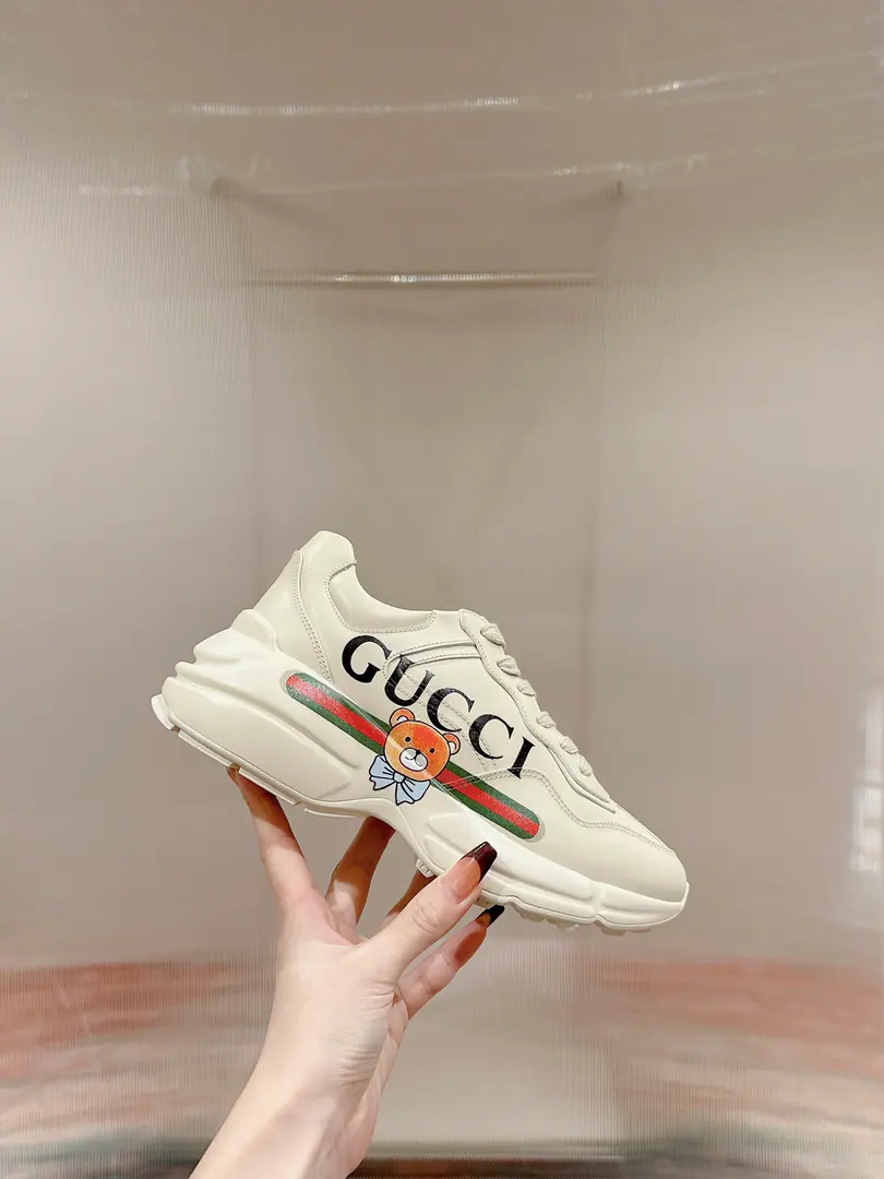 836442