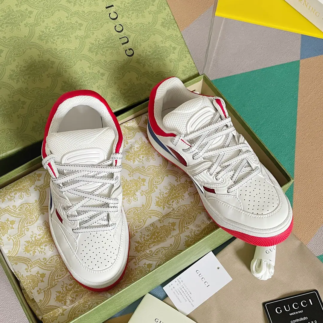 Top Version Gucci Gustz!BasketThe Goose Lover Movement. Basketball shoes. The original is bought to the bottom of a single-size model., Film development for goods2022LatestBasketThe couple's football shoes were hit by the most popular star money this summer. The neutral unique design is perfect for the current and fashion., Enjoy the color of the joy of the collision., I feel like a father's shoe. Rubber interbutted doubleGEmbellishment The visual pleasure of the color-shock design., Light up the whole thing.. The motor-like inspiration comes from90The basketball shoes.. This high-end shoe is integrated into the iconic elements and details., Show me the way you express yourself in the field of aesthetics.. Shoes mix with colored flour., Combining with a slight old effect Send a cabinet for fine packaging🛍📦 ▪️Fabulous.: The original version of the multiple material mixes of specific cattle skins ▪️Uchi.: Into the air network. ▪️Shoes under the sole.: Original OpenTPUDouble Base ▪️Bottom: 3CM ▪️Size: Female35-40/Men39-45