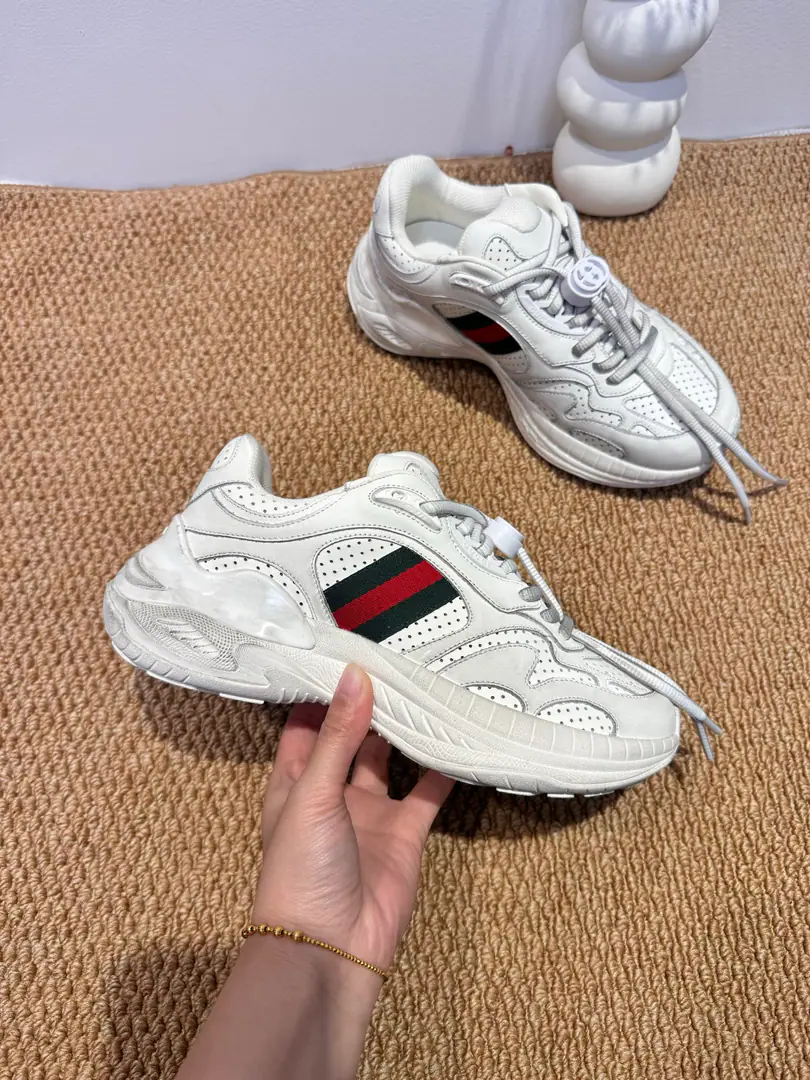 ❤️‍🔥❤️‍🔥❤️‍🔥GucciSeries 2.0The gym shoes are made in gold.❤️‍🔥❤️‍🔥❤️‍🔥♪ The brand branding branding branding of the branded striped elements ♪😍😍When retrogene hits the future design🎊🎊These Gucci new shoes just fill the current threshold.💥 ✔️The colored dragons.+Classic stripes, GG♪ The mirror rolls around ♪, ♪ The visual shock is pinched ♪, You're out of town with a high-light filter. ✔️ Structure multilayer of heterogeneous material, The veil., Leather Stereotyping, Otsumi!EVABubbles andTPUGroup😍😍😍Fashion and Practical Double Online ✔️ Details double.GBottom+Marked DoubleGLocker shoelaces., Retro.DNACrazy rash., Every step of the way, on the top of the tide.❤️❤️❤️❤️ Match: Women35-40 Men39-45