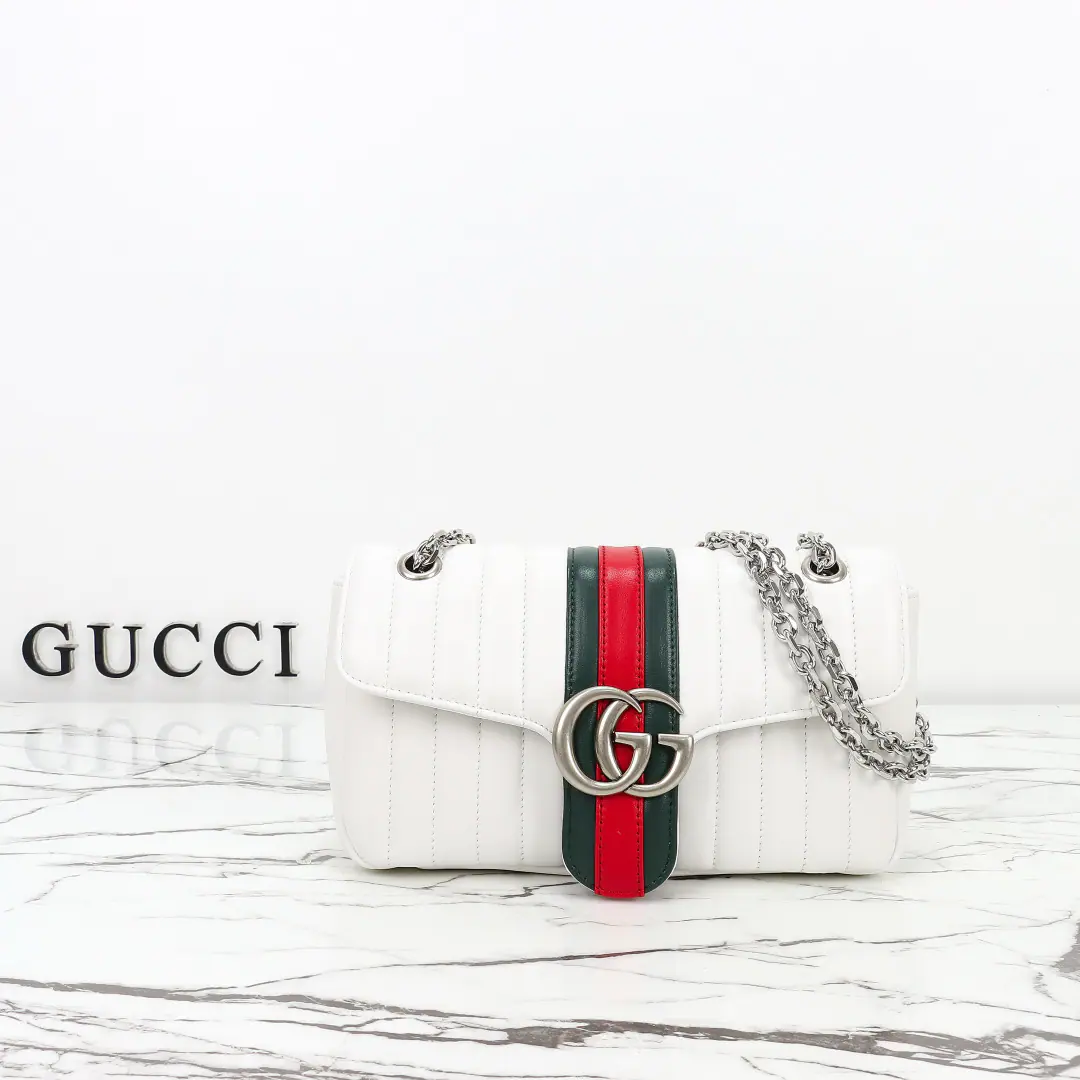 🌟🌟GUCCICounter Quality, Original factory skin, ParagraphA XWWhite skin green red🎈🎈🎈Dimensions: Kuan26xHigh15xDeep7cm. 🎉🎉🎉Out-of-pocket shipment！