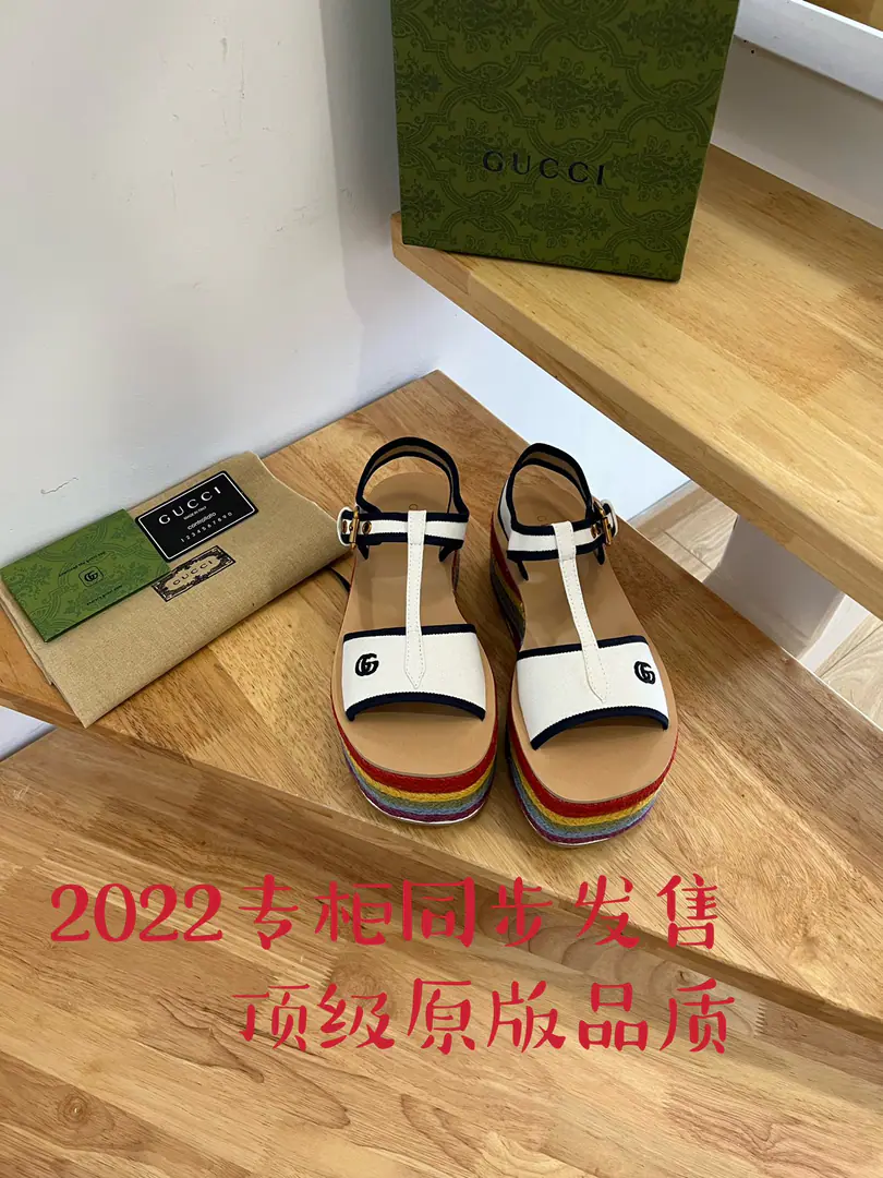 ⚡️⚡️22ssSpring and summer.Gucci🗽🗽The Goochweed made rainbows.🌈- Loafers., It'll bring a little molar to your summer costume.. ·Shoe.: Leather., Texture ·Liner: Leather. ·Shoes under the sole.: Leather inside., Rubber soles ·Show your toes. ·Production in Spain ·Normal size. ·A little bit. ·International Standard Scalories ·Waterproofing stations7cm ·Codes: 35-41