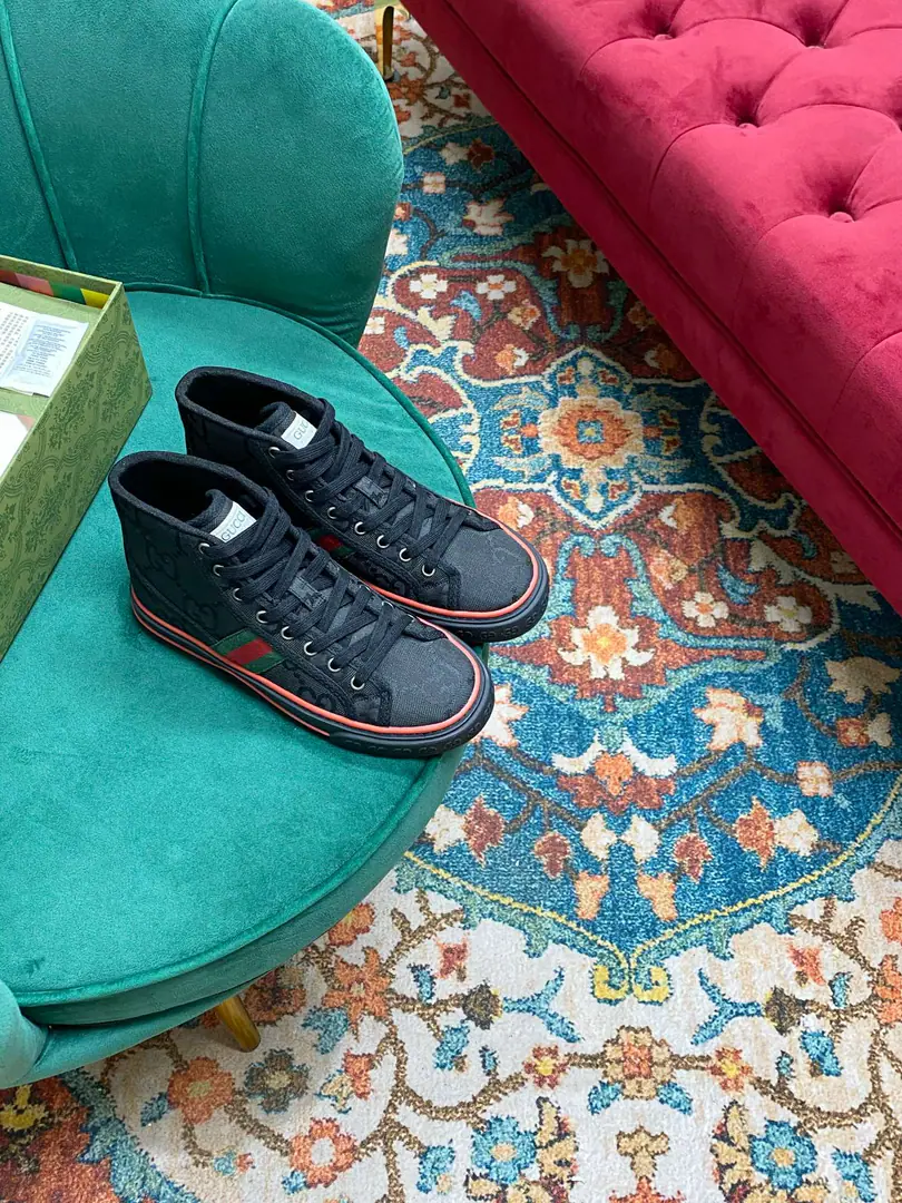 👑 NEW.✔︎ⒽⒽ ➫ 【G*ucci】Disney x G*ucci TennisCooperation series 1977The high-end canvassing shoes are new to the couple.🔥 __________________________ 🔺. Top Quality【G*ucci】G*ucci tennis 1977 Classic series of canvas shoes.……2022Fire-shocking recommendation., G+1977×Disney - It's a joint line.……GGThe canvas is a melting element. The regenerate is so strong. The classics and the love are perfect memories.！A retro-temporal fashion.2022MostinIt's a couple of days.insI really got the treasure., Every one of them., Different Fashion Elements, Every pair of them makes a new sense.. 2022Synchronise new color for cabinet, Original development custom, Every color fabric is custom-made., The big one is looking for something.！Every pair of shoes is to be used with an ID net.NFCChip, Market-level top version⚠Fabulous.: CustomGGE-memorning./5DPrint Mickey's fabric./The water is washed for the old canvas.: Customise towels to Buneri（The mats are fine. You can't open them.）Otsumi!: Original to open the big model 🎁Mickey's a match.DisneyBox, Other Colour Green Boxes…… （Shoe belt.: Same as the cabinet, with the rice and white shoelaces.） *.♡②⓪②②………………… ꫛꫀꪝ Go➫ Materials ①⸂⸂⸜👊⸝⸃⸃ Shoe.: Original SpecificGGThe canvas.+3DCartommy.+Art of embroidery+Sponge canvas. ②⸂⸂⸜👊⸝⸃⸃ Uchi.: Air towel cloth. Foot.: Air towel cloth. ③⸂⸂⸜👊⸝⸃⸃Shoes under the sole.: Original version to open ④⸂⸂⸜👊⸝⸃⸃Original packaging for cabinet. …………………………… ◼️ Size: Female size35-40（41No, no, no, no, no.） Men39-44（45No, no, no, no, no.）