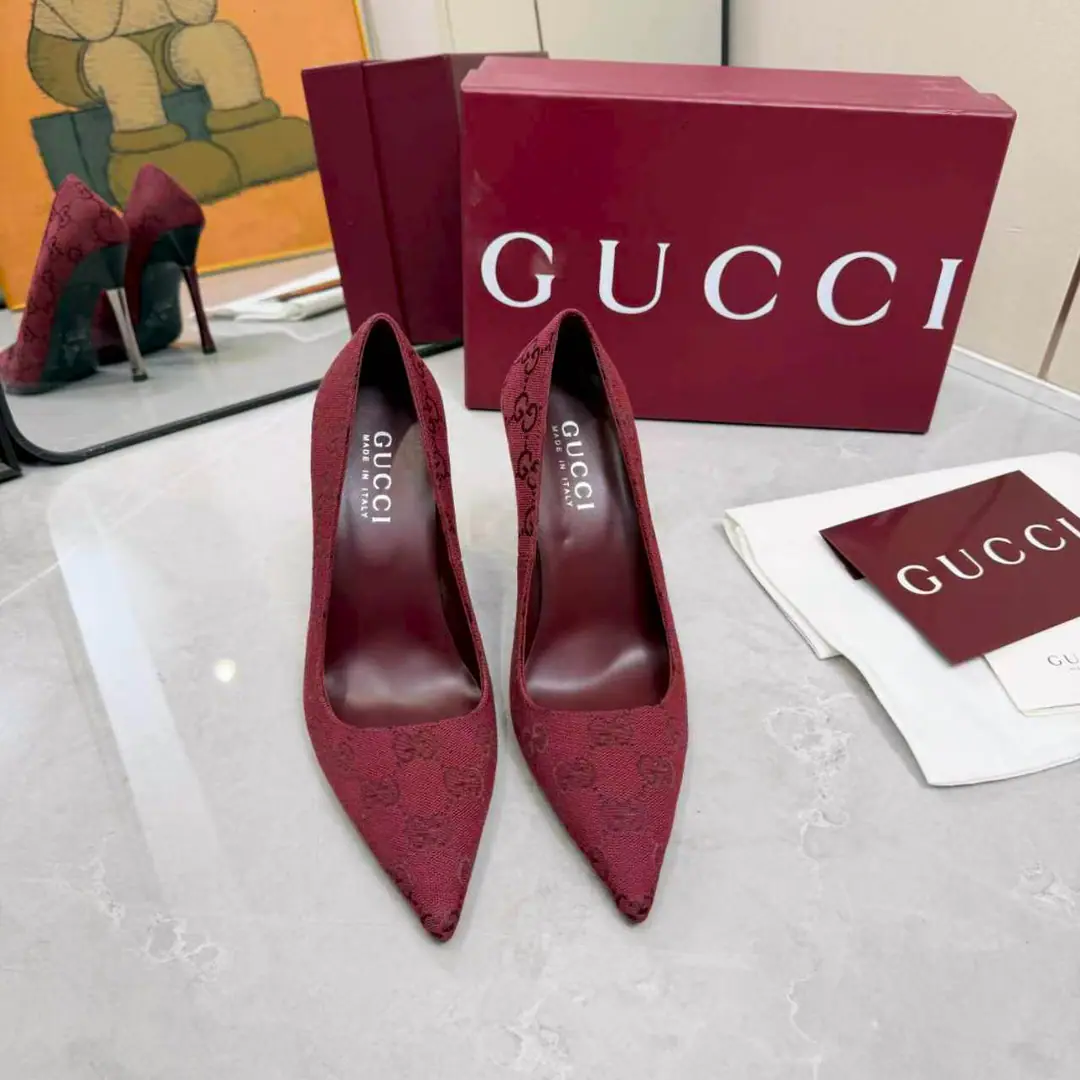 Gucci/Gustz! 26The latest electric-plated heels. Fabulous.: Bullskins./ Brush Uchi. Foot.: Lamb skin. Otsumi!: That's a big one. He's tall.: 5.5cm/8.5cm/11cm Codes: 35-42（41 42No Refund for Speculation）