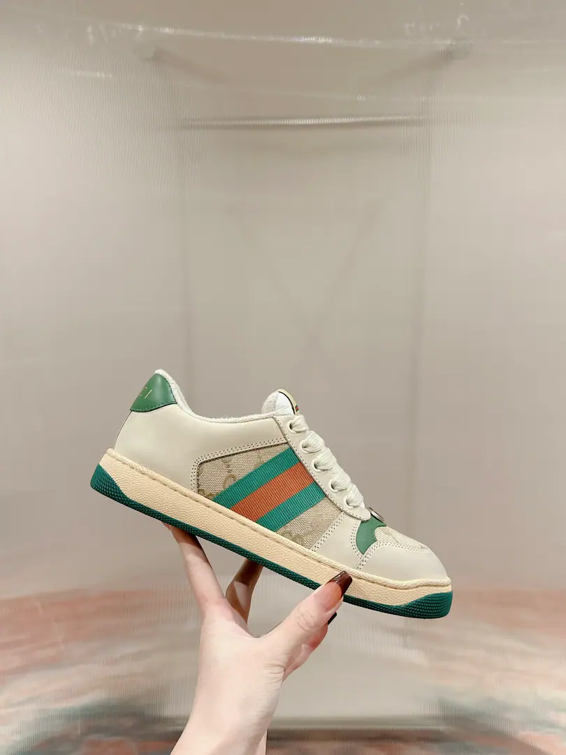 🅿️ Gucci————Requisition version GGThe series makes old dirty shoes.-The money comes in.！ Ten to nine, I'll pay. Current！Current！Current！New Colour Plus Push-Market terminal version！ Procuring original development….Fabulous. Material Otsumi! Details are random.！ The model Schwartz is one-by-one, and the drill is one-by-one......Metal cherry locket.……Metal binaryGCrystal cylinders……GucciOriginal custom-made narrowband…… Super Flash Series—Flash diamond chain..Cherry decorations can be removed, One to two, one to two, one., ♪ To promote your personality ♪ Skins of colored cattle..The handwork is very qualitative., Bring your own sense of excellence.！ I'll do the details., I'll take a line.. The original towel is more delicate and soft and more comfortable., Pocket Steel Double OriginalTPUOtsumi!(Lower width, Upper Narrow) Appendible packaging⭐️ Codes: Women35-40 Men39-44（Women41 Men45Custom）