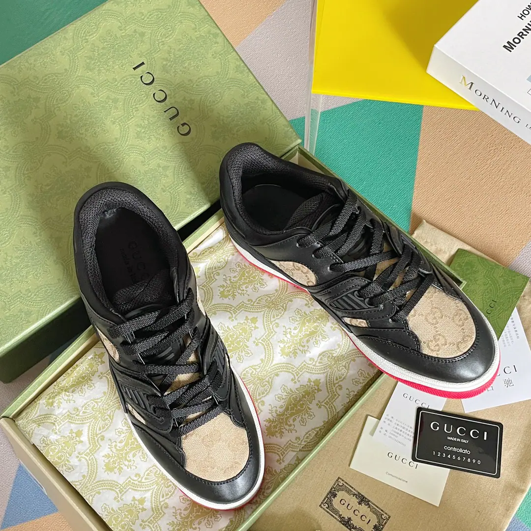 Top Version Gucci Gustz!BasketThe Goose Lover Movement. Basketball shoes. The original is bought to the bottom of a single-size model., Film development for goods2022LatestBasketThe couple's football shoes were hit by the most popular star money this summer. The neutral unique design is perfect for the current and fashion., Enjoy the color of the joy of the collision., I feel like a father's shoe. Rubber interbutted doubleGEmbellishment The visual pleasure of the color-shock design., Light up the whole thing.. The motor-like inspiration comes from90The basketball shoes.. This high-end shoe is integrated into the iconic elements and details., Show me the way you express yourself in the field of aesthetics.. Shoes mix with colored flour., Combining with a slight old effect Send a cabinet for fine packaging🛍📦 ▪️Fabulous.: The original version of the multiple material mixes of specific cattle skins ▪️Uchi.: Into the air network. ▪️Shoes under the sole.: Original OpenTPUDouble Base ▪️Bottom: 3CM ▪️Size: Female35-40/Men39-45