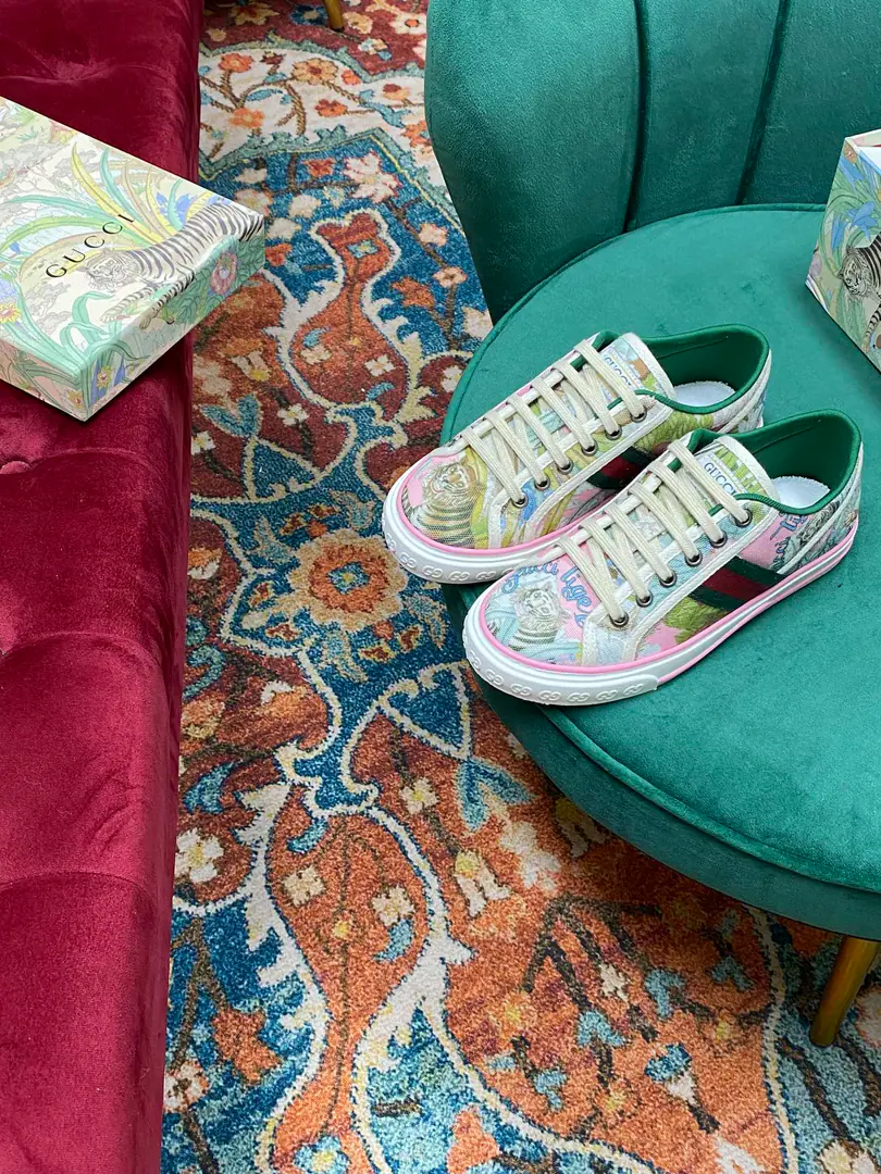 👑 NEW.✔︎ⒽⒽ ➫ 【G*ucci】Disney x G*ucci TennisCooperation series 1977The series of low-end combo shoes is new.🔥 __________________________ 🔺. Top Quality【G*ucci】G*ucci tennis 1977 Classic series of canvas shoes.……2022Fire-shocking recommendation., G+1977×Disney - It's a joint line.……GGThe canvas is a melting element. The regenerate is so strong. The classics and the love are perfect memories.！A retro-temporal fashion.2022MostinIt's a couple of days.insI really got the treasure., Every one of them., Different Fashion Elements, Every pair of them makes a new sense.. 2022Synchronise new color for cabinet, Original development custom, Every color fabric is custom-made., The big one is looking for something.！Every pair of shoes is to be used with an ID net.NFCChip, Market-level top version⚠Fabulous.: CustomGGE-memorning./5DPrint Mickey's fabric./The water is washed for the old canvas.: Customise towels to Buneri（The mats are fine. You can't open them.）Otsumi!: Original to open the big model 🎁Mickey's a match.DisneyBox, Other Colour Green Boxes…… （Shoe belt.: Same as the cabinet, with the rice and white shoelaces.） *.♡②⓪②②………………… ꫛꫀꪝ Go➫ Materials ①⸂⸂⸜👊⸝⸃⸃ Shoe.: Original SpecificGGThe canvas.+3DCartommy.+Art of embroidery+Sponge canvas. ②⸂⸂⸜👊⸝⸃⸃ Uchi.: Air towel cloth. Foot.: Air towel cloth. ③⸂⸂⸜👊⸝⸃⸃Shoes under the sole.: Original version to open ④⸂⸂⸜👊⸝⸃⸃Original packaging for cabinet. …………………………… ◼️ Size: Female size35-40（41No, no, no, no, no.） Female
