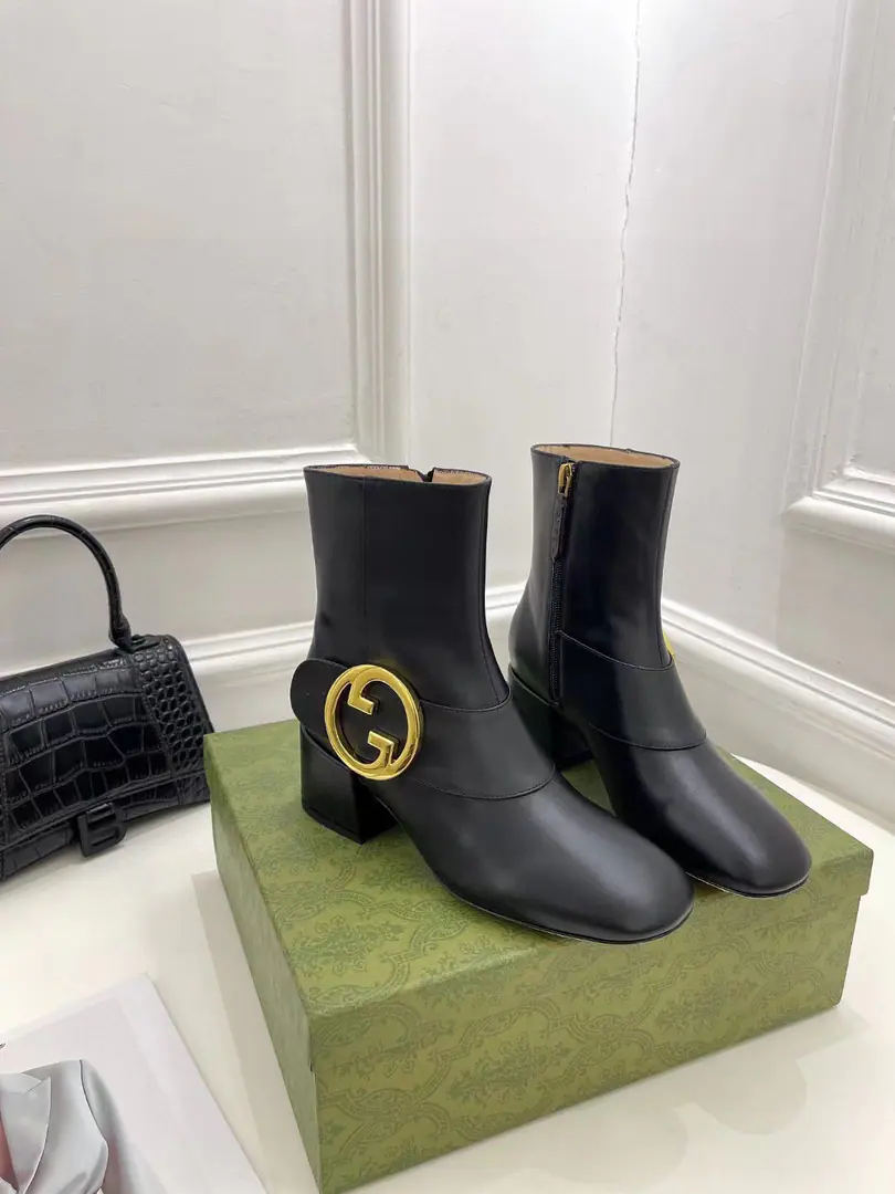 Plant prices GUCCI Guch. Fashion is a big deal. A smart way to use a square shoe.GGI'm waiting for the fashion style. Fabulous.:The sandy sheep. Uchi.: Foot. Import of sheep skin He's tall.: 5.5cm Italy is a big-ass country. Codes:35—41 Code Remarks: 40 41Do it.