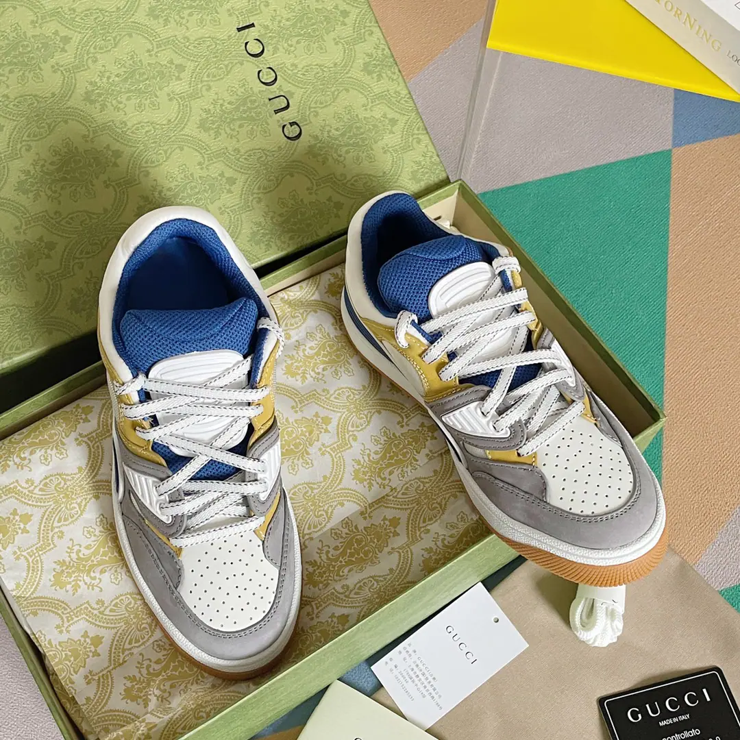 Top Version Gucci Gustz!BasketThe Goose Lover Movement. Basketball shoes. The original is bought to the bottom of a single-size model., Film development for goods2022LatestBasketThe couple's football shoes were hit by the most popular star money this summer. The neutral unique design is perfect for the current and fashion., Enjoy the color of the joy of the collision., I feel like a father's shoe. Rubber interbutted doubleGEmbellishment The visual pleasure of the color-shock design., Light up the whole thing.. The motor-like inspiration comes from90The basketball shoes.. This high-end shoe is integrated into the iconic elements and details., Show me the way you express yourself in the field of aesthetics.. Shoes mix with colored flour., Combining with a slight old effect Send a cabinet for fine packaging🛍📦 ▪️Fabulous.: The original version of the multiple material mixes of specific cattle skins ▪️Uchi.: Into the air network. ▪️Shoes under the sole.: Original OpenTPUDouble Base ▪️Bottom: 3CM ▪️Size: Female35-40/Men39-45
