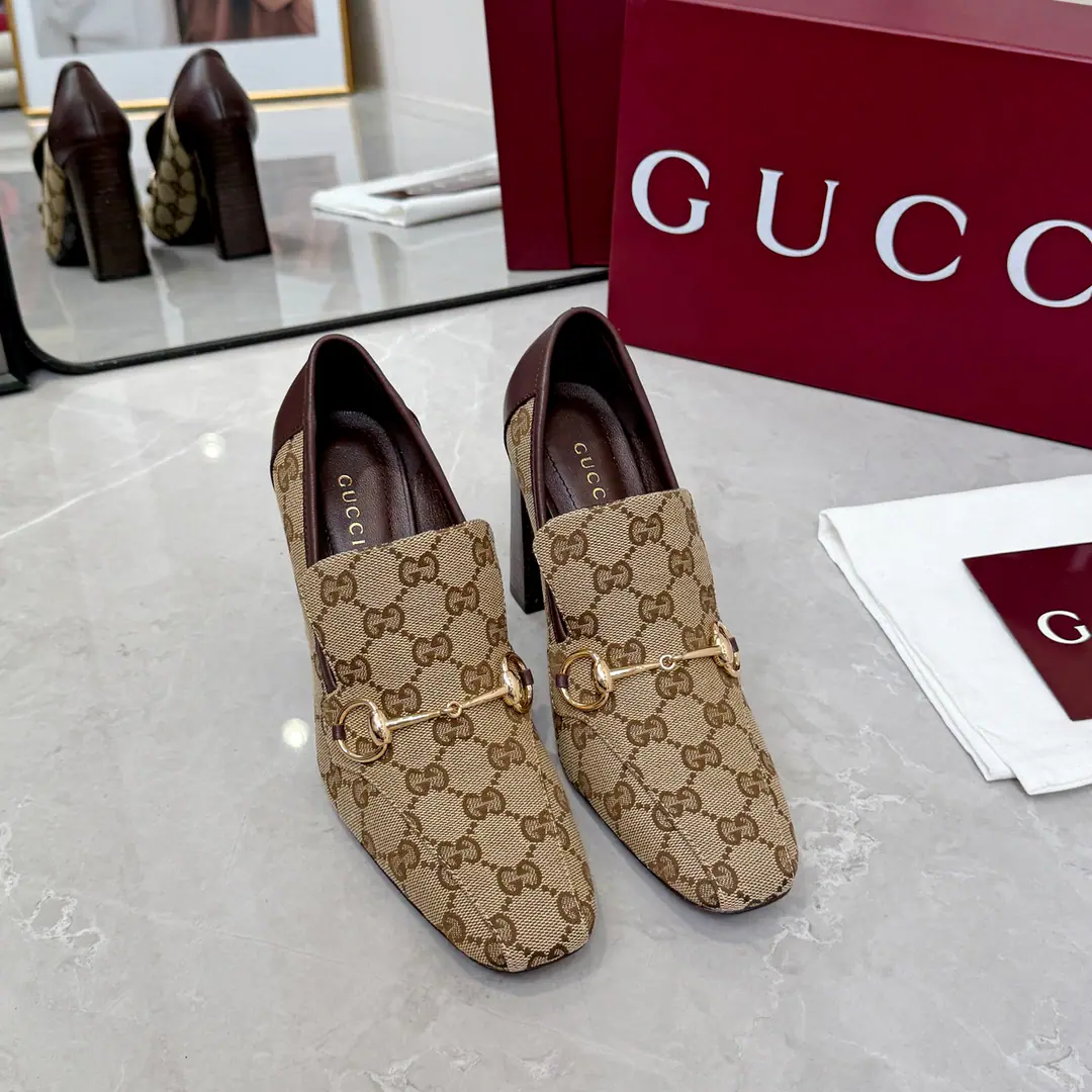 Gucci/Gustz! 26Newest single shoe. It's a very recognizable piece. The classic title buttons., And you're so charming., Designing to combine traditional inspiration with modern 100 styles, A little graceful. Fabulous.: Lamb skin./Brush Uchi. Foot.: Lamb skin. Otsumi!: That's a big one. He's tall.: 6cm/10cm Codes: 35-42（41 42No Refund for Speculation）