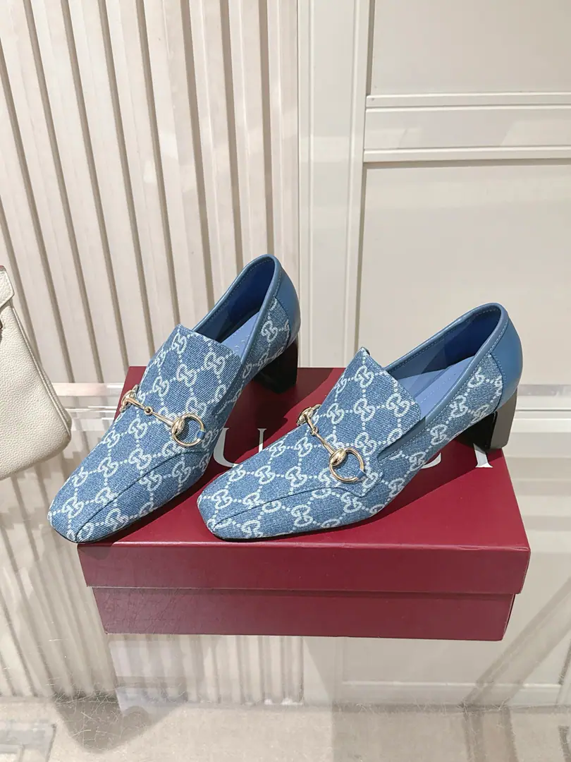 Top Quality Gucci GalleriaSeries｜Classic horse-stamped and lyver shoes. I'm gonna fix my little shoes.～Double shoes.GOld flower fabric./Lamb skin., The logo is a gold cut.+ Match6.5cmBold～And you're just fine with grace and grace.～It's not gonna affect the atmosphere or the comfort. It's a combination of commuting formality and graceful resonance.！High and impressive. He's so tall and thin and he's not tired.～On the upper foot, stretch the legs and increase the height ratio.！The daily commutes fit in a variety of styles. It's definitely the most important high-shelfed shoe in the women's locker in the job.👠 Shoe.: Use sheep skin./DoubleGOld flower fabric. Littre: In the sheep's skin./Foot. Shoes under the sole.: That's a big one. He's tall.: 6.5cm Heel. Size: 35-42（40 41 42Make a no-refund order.）