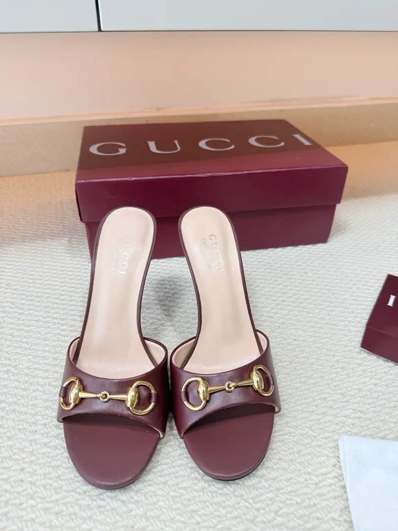 High-thirty round head. Diamonds and... The saddle button. Deep-throw slippers. That's a big one. Precious packaging GUCCI The red and red sheep skin. Shoe show. He's tall.10.5cm Fashion brand.LOGOStock, The most highly recognized and knowledgeable contestants are afraid to push out the chain and the high ranks.GUCCIIt's not like I'm out of line. GucclParis Fashion Show. This series of new fashion charms continues to be super high and designed., The world's most famous fans like to be a fan of the world., The best sale is out of order, both within and outside the country., Top-level Candy Colour, Every color is a beautiful knowledge., Colour Selection Shoes.:Old flower classic. Ree-Li-Li-Li-Li-Li-Li-Li-Li-Li-Li-Li-Li-Li-Li-Li-Li-Li-Li-Li-Li-Li-Li-Li-Li-Li-Li-Li-Li-Li-Li-Li-Li-Li-Li-Li-Li-Li-Li-Li-Li-Li-Li-Li-Li-L:Import of leather sheep Bottoms.:The original is really a big one. Codes:35 36 37 38 39 40 41 42 (40 41 42Sold) Packaging:GUCCIFull package