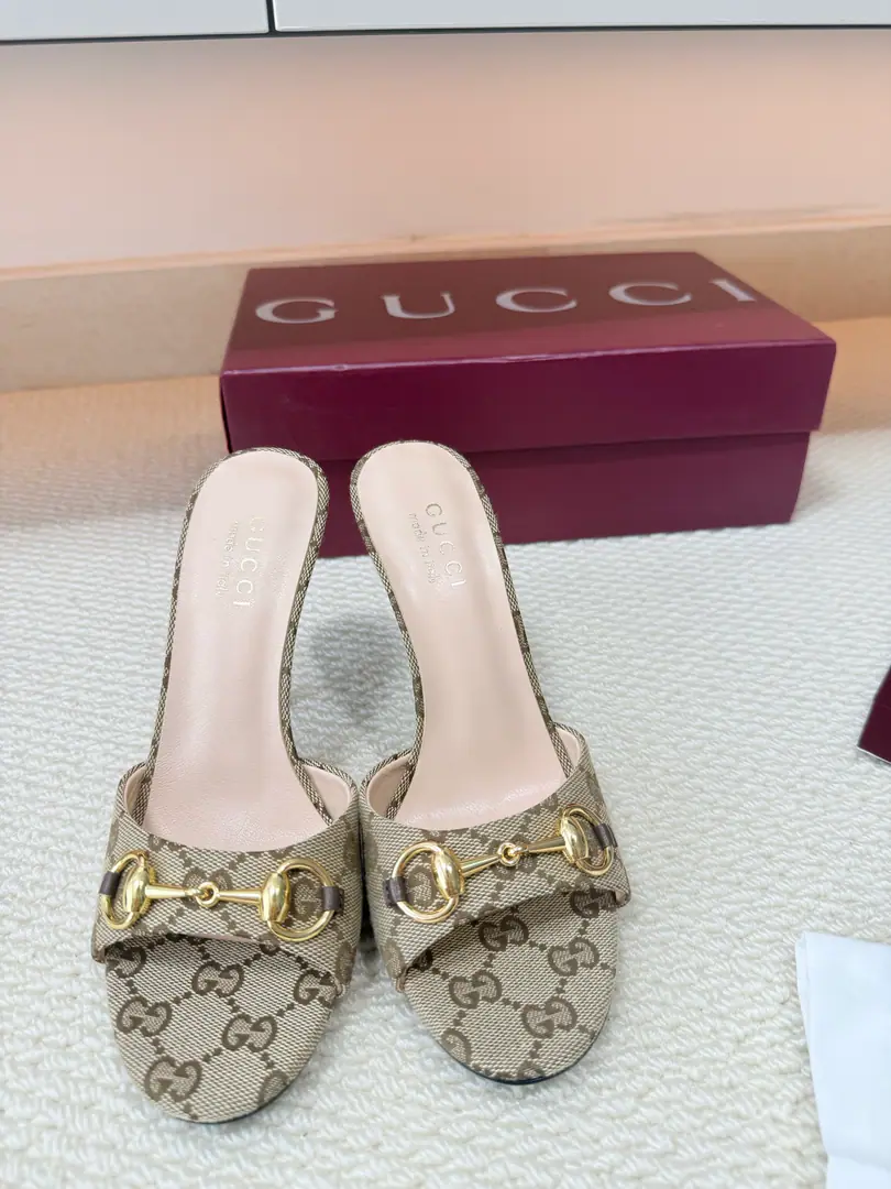 High-thirty round head. Diamonds and... The saddle button. Deep-throw slippers. That's a big one. Precious packaging GUCCI The old flower cloth. Shoe show. He's tall.10.5cm Fashion brand.LOGOStock, The most highly recognized and knowledgeable contestants are afraid to push out the chain and the high ranks.GUCCIIt's not like I'm out of line. GucclParis Fashion Show. This series of new fashion charms continues to be super high and designed., The world's most famous fans like to be a fan of the world., The best sale is out of order, both within and outside the country., Top-level Candy Colour, Every color is a beautiful knowledge., Colour Selection Shoes.:Old flower classic. Ree-Li-Li-Li-Li-Li-Li-Li-Li-Li-Li-Li-Li-Li-Li-Li-Li-Li-Li-Li-Li-Li-Li-Li-Li-Li-Li-Li-Li-Li-Li-Li-Li-Li-Li-Li-Li-Li-Li-Li-Li-Li-Li-Li-Li-L:Import of leather sheep Bottoms.:The original is really a big one. Codes:35 36 37 38 39 40 41 42 (40 41 42Sold) Packaging:GUCCIFull package