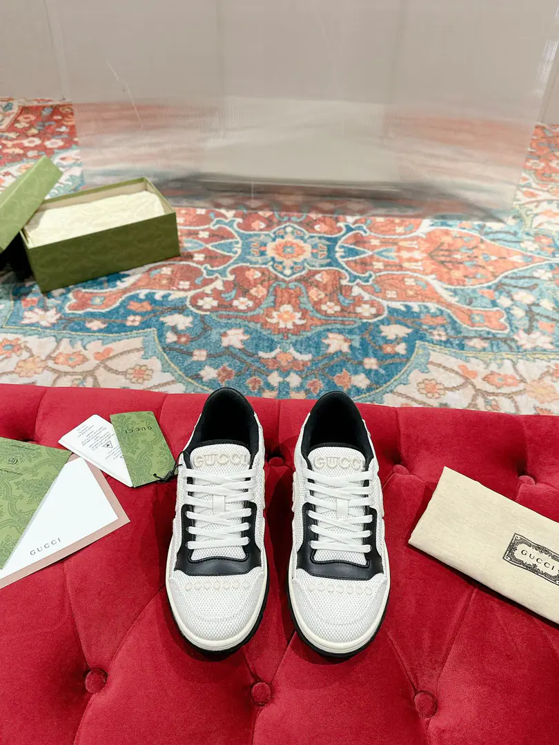 Female Men➕ 10 【GHome. Couple top version 】 Gucci2026The morning spring.GHome. The latest blast.MAC80 Sports shoes Couple money. Leisure Retro. Old 🌸🌸🌸 Original procurement development Make the goods. Gustz!MAC80New Exploded Series A delicate, small, interlocking pair.GThe logo romanticizes the aesthetics of this series.. Use the white and white bean leather., The ancient inspiration is a combination of sneakers., ♪ The brand brand brand branding ♪. Send a cabinet for fine packaging🛍📦 ▪️Fabulous.:Original customized import of head-level cattle skin ▪️Uchi.:The original customizes the import of the air network. ▪️Otsumi!:Original Open-Screen Double ColourTPUOtsumi! ▪️Codes:Female35-40 Men39-44