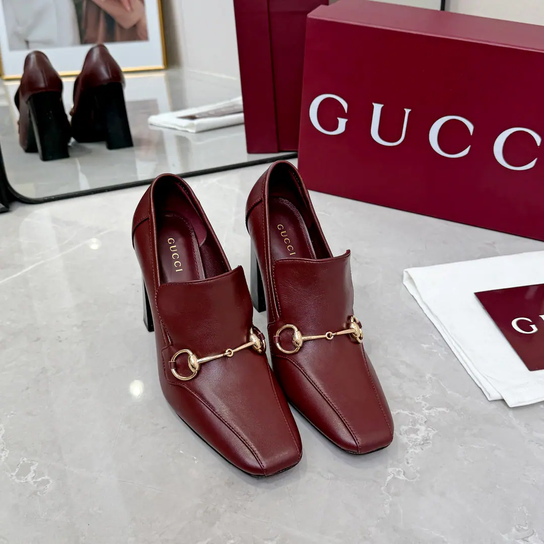 Gucci/Gustz! 26Newest single shoe. It's a very recognizable piece. The classic title buttons., And you're so charming., Designing to combine traditional inspiration with modern 100 styles, A little graceful. Fabulous.: Lamb skin./Brush Uchi. Foot.: Lamb skin. Otsumi!: That's a big one. He's tall.: 6cm/10cm Codes: 35-42（41 42No Refund for Speculation）